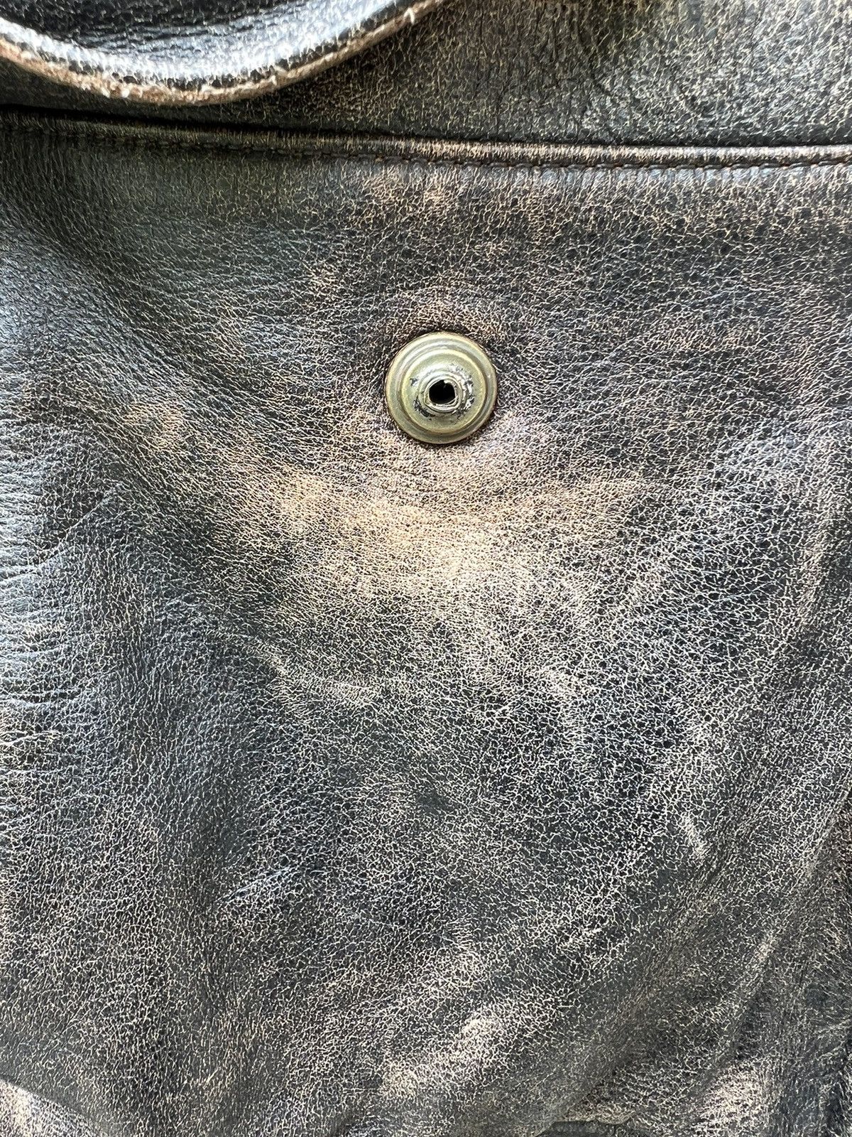 Leather Vintage Triumph Motorcycles Fade Patina Leather Jacket Size US L / EU 52-54 / 3 - 17 Thumbnail