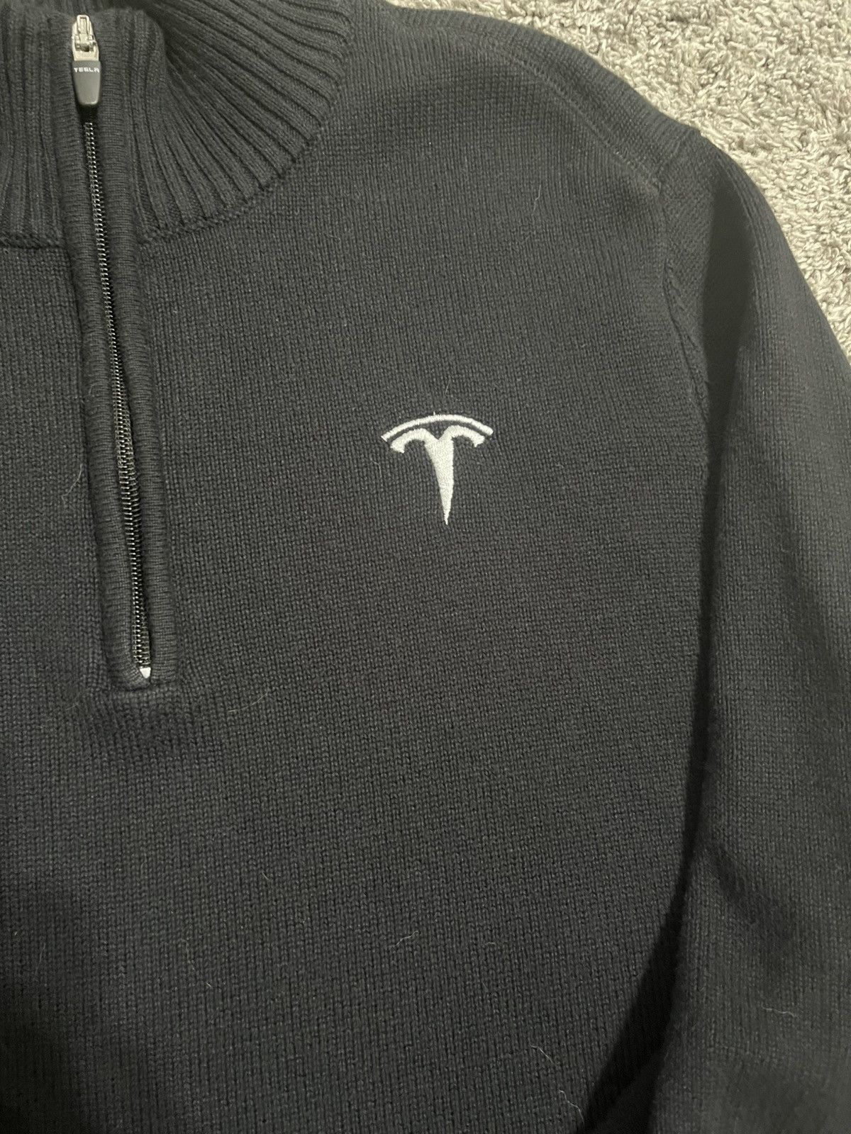 Other Tesla size large Size US L / EU 52-54 / 3 - 3 Thumbnail