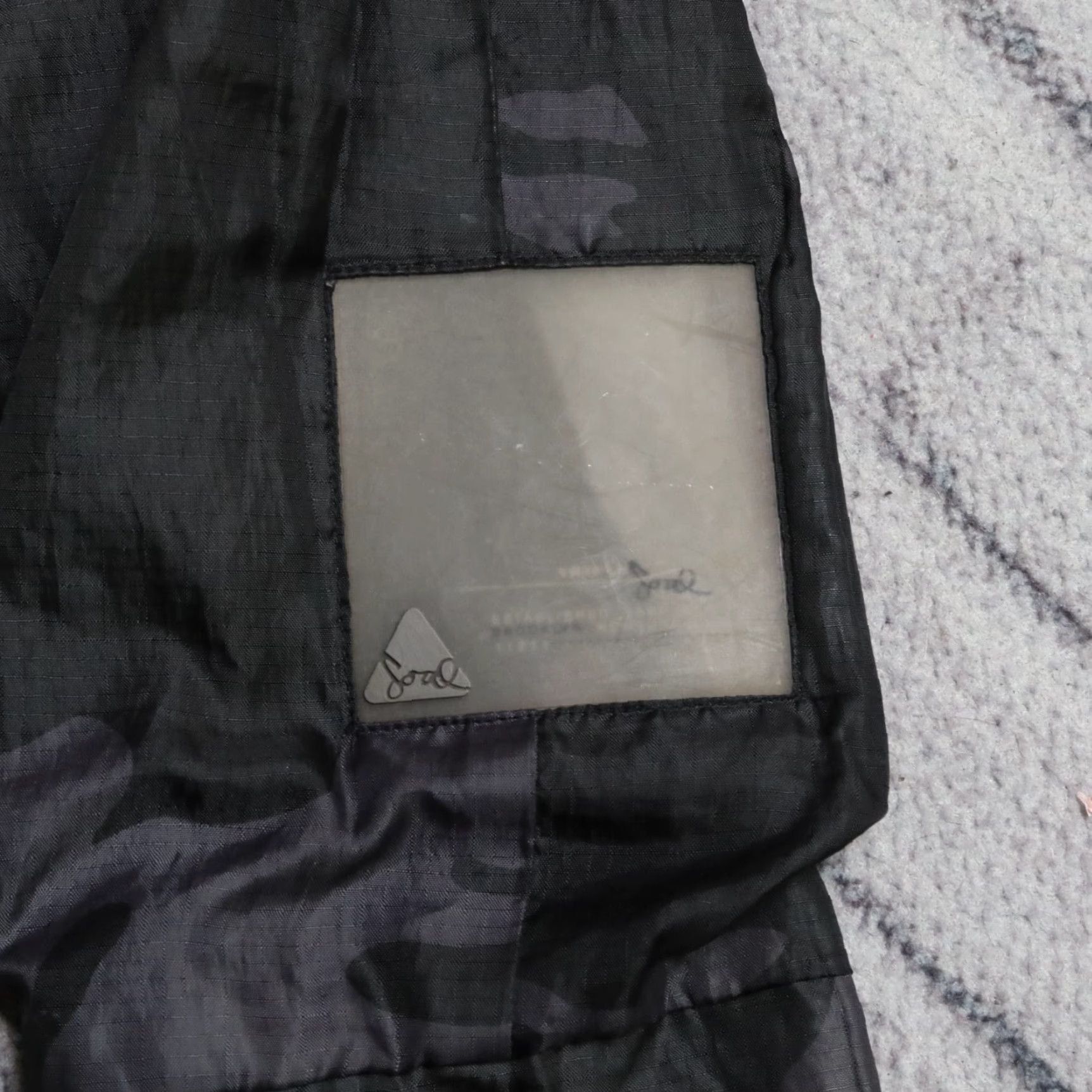 Vintage VINTAGE Triple 5 Soul Camo Nylon Windbreaker Jacket Mens L Black Size US L / EU 52-54 / 3 - 6 Thumbnail