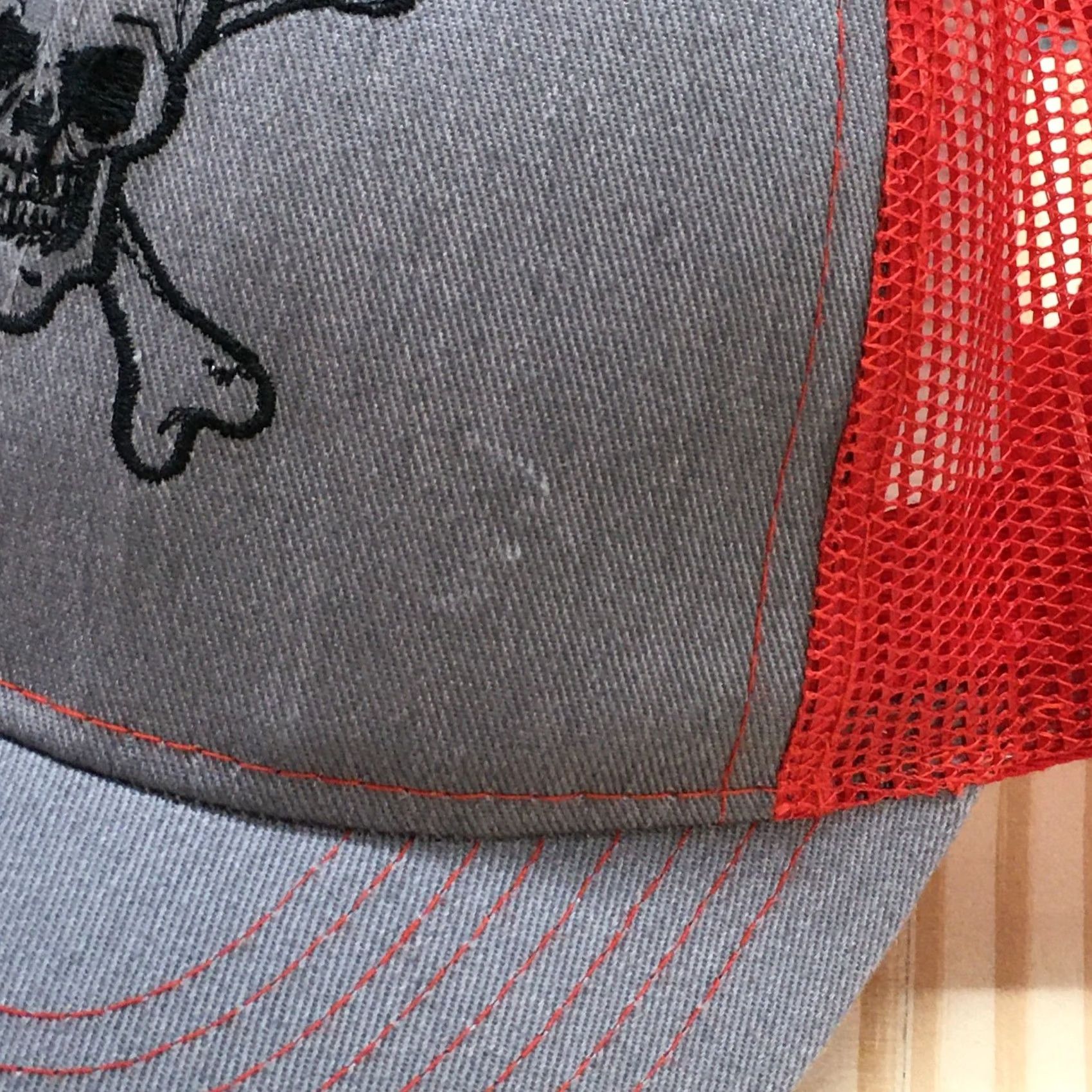 Logo 7 Sweet Caps Skull Trucker Hat Mens One Size Adjustable Gray Red Embroidered Logo Size ONE SIZE - 2 Thumbnail