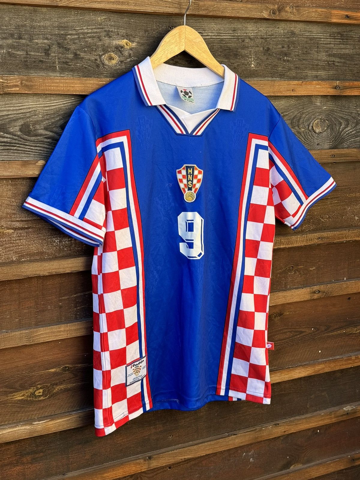 Lotto Sport 1998 Lotto Croatia #9 Suker vintage rare soccer jersey Size US M / EU 48-50 / 2 - 3 Thumbnail