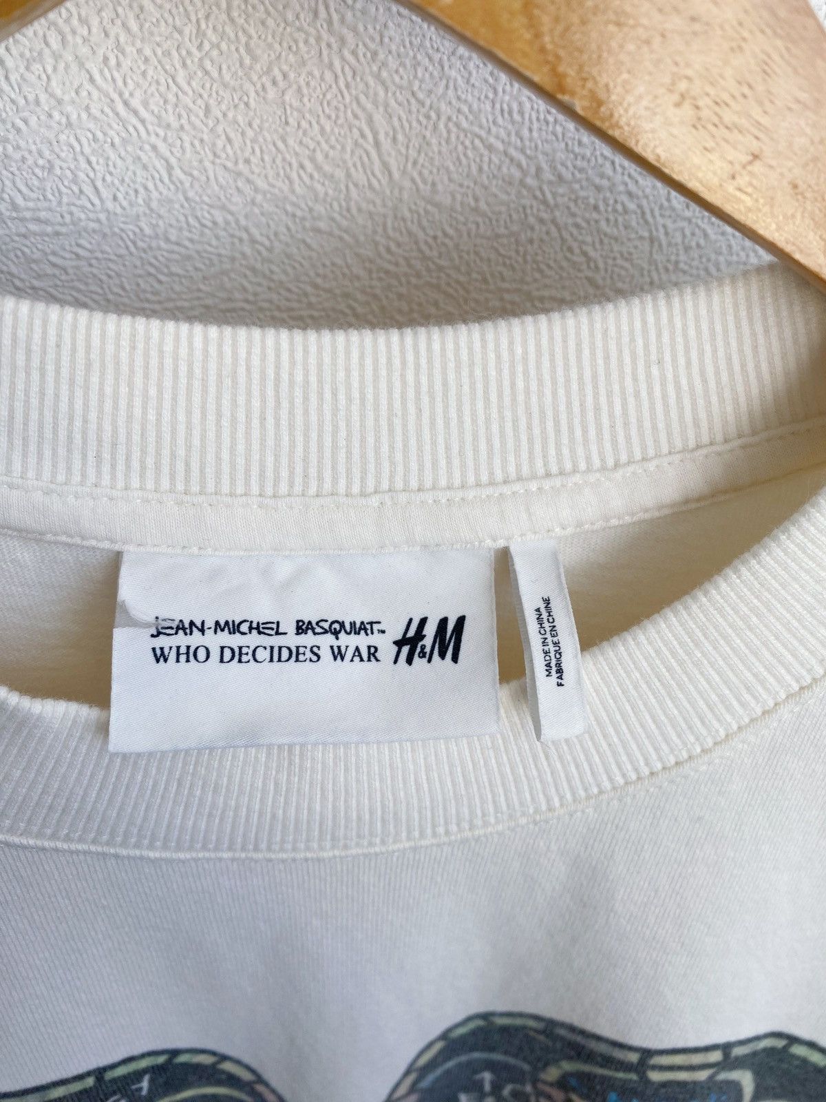 H&M × Jean-Michel Basquiat × Who Decides War WHO DECIDES WAR x BASQUIAT x H&M LONG SLEEVE RELAXED T-SHIRT Size US S / EU 44-46 / 1 - 11 Thumbnail