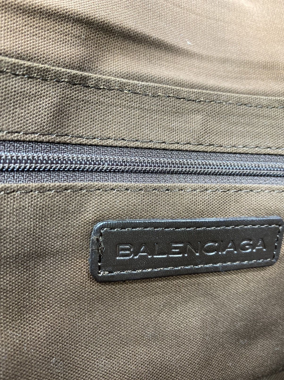 Balenciaga Vintage 00’s Balenciaga Shoulder Bag Size ONE SIZE - 13 Thumbnail