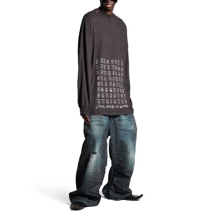 Balenciaga o1s1wg110426 How Are You Feeling Today T-Shirt in Black Size US M / EU 48-50 / 2 - 3 Thumbnail