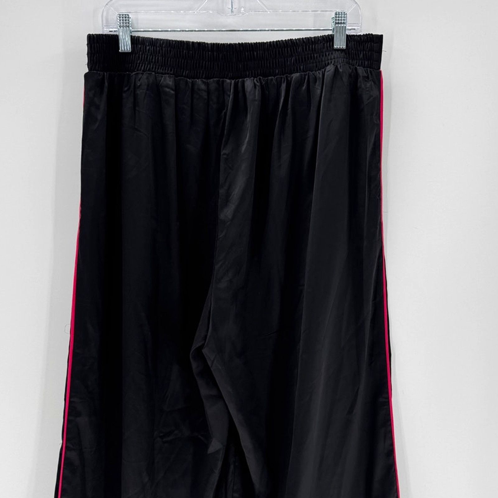 Other Torrid Wide Leg High-Rise Pull-On Satin Pants black pink L Size 36" / US 14 / IT 50 - 9 Thumbnail