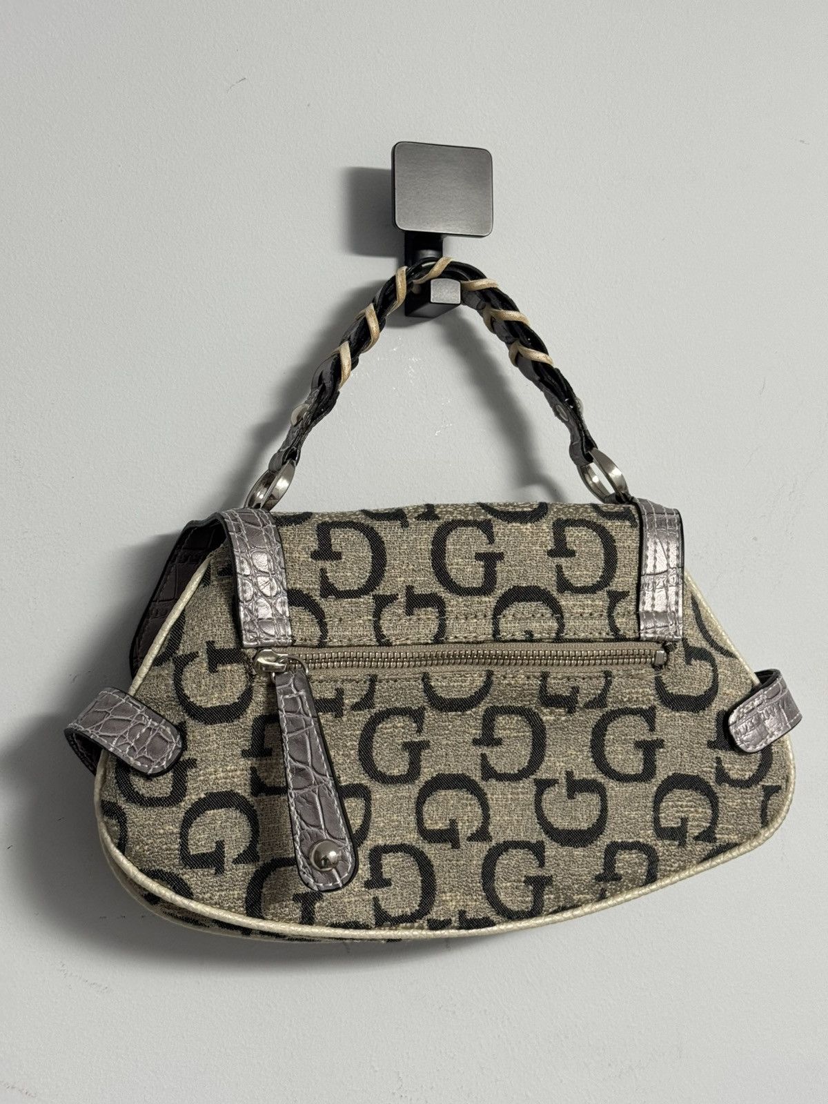 Guess Vintage Guess Y2K 2000s Beige Monogram Cross Body Bag Size ONE SIZE - 12 Thumbnail