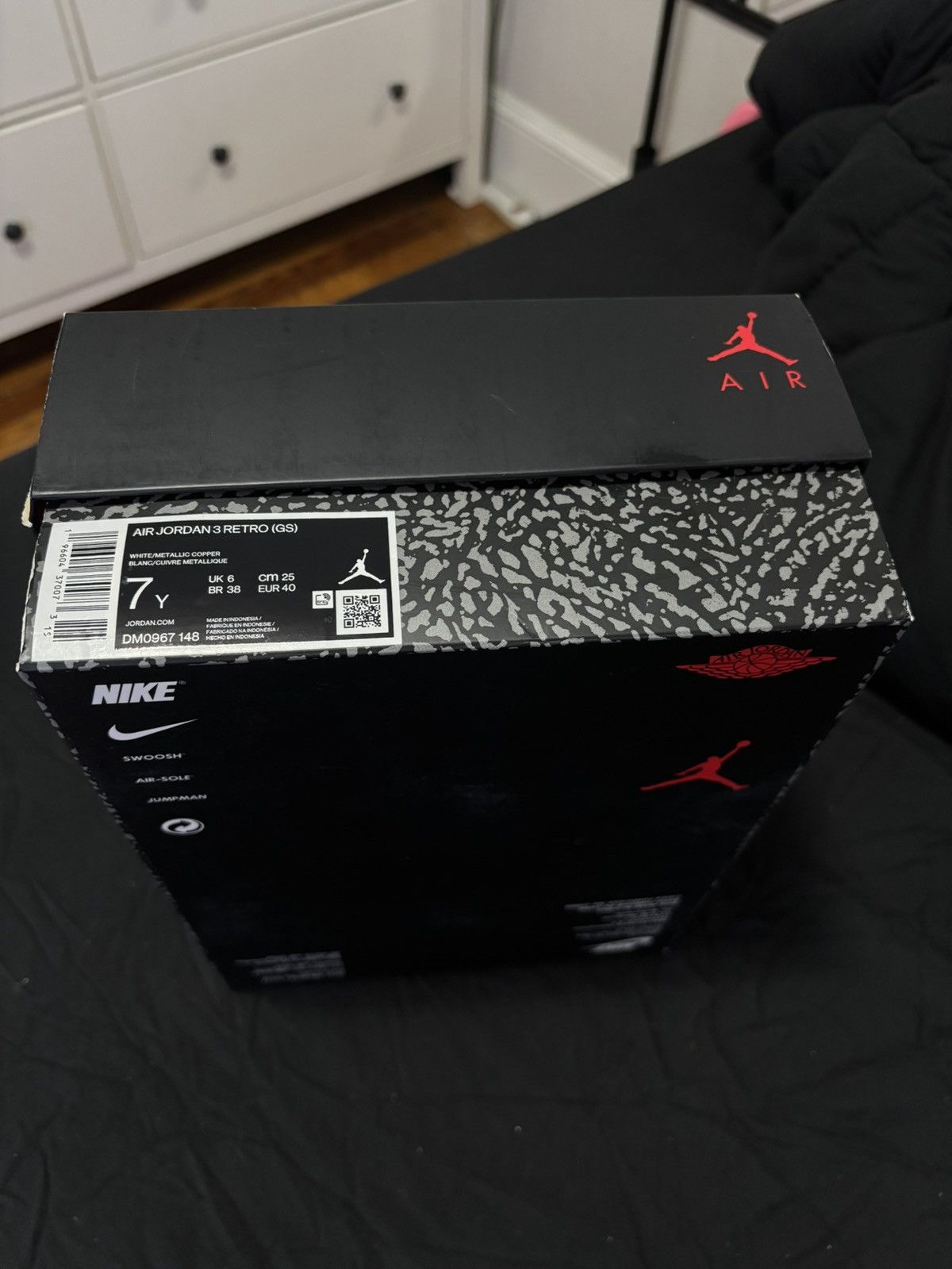 Jordan Brand Air Jordan 3 Retro GS Size US 7 / EU 40 - 7 Thumbnail