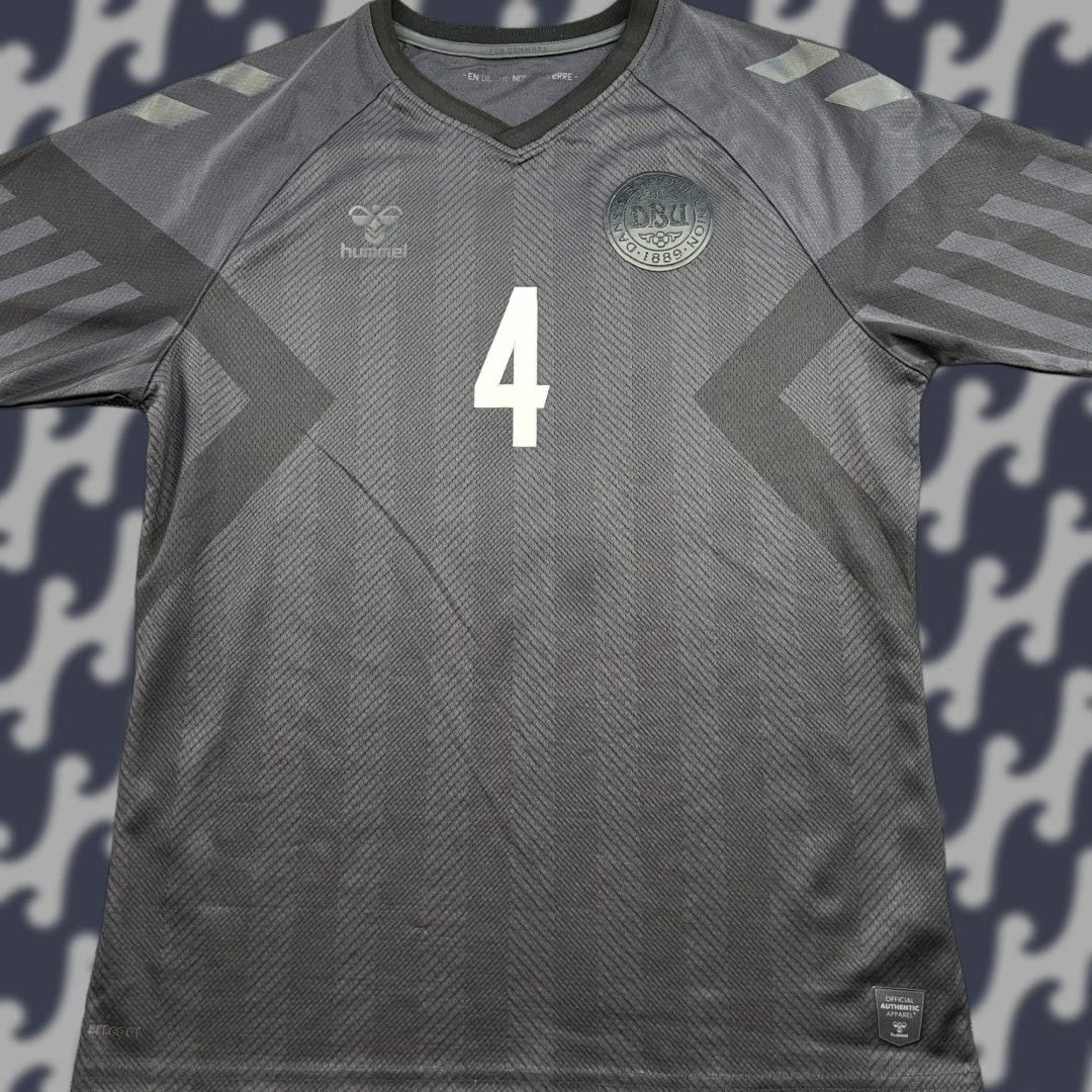 Hummel Hummel Denmark 2022 World Cup Third Mens Football Jersey Black Large Shirt Size US L / EU 52-54 / 3 - 1 Thumbnail