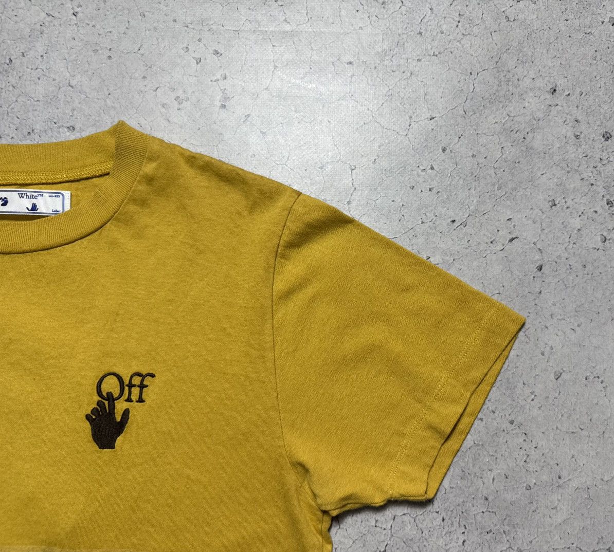Off-White Off-White Luxury T-Shirt Big Logo Size S Size US S / EU 44-46 / 1 - 2 Thumbnail