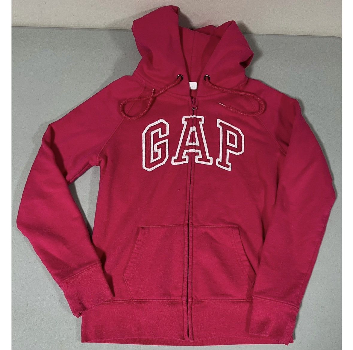 Gap Pink ‘GAP’ Logo Y2K Zipper Sweatshirt Hoodie Outerwear XS 🩷✨ Size XS / US 0-2 / IT 36-38 - 2 Thumbnail