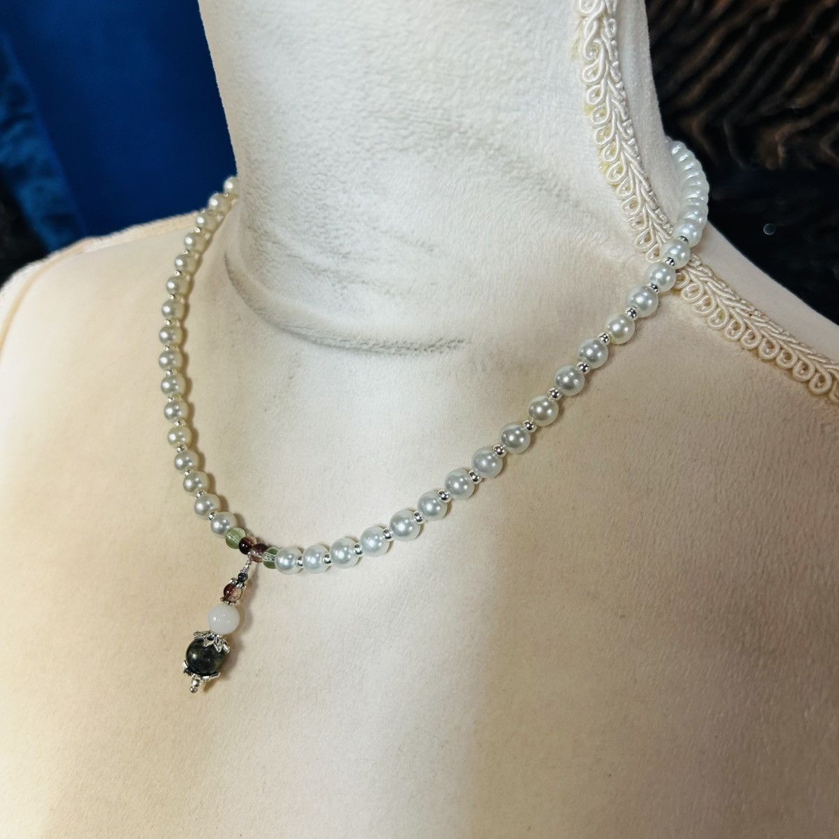 Handmade Handcrafted elegant serpentine milky quartz necklace Size ONE SIZE - 3 Thumbnail