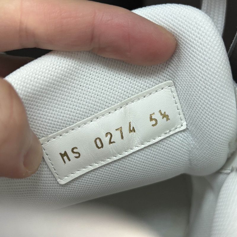 Louis Vuitton Louis Vuitton Trainer Low-Top Sneakers in Gray-White -2508 Size US 8.5 / EU 41-42 - 5 Thumbnail