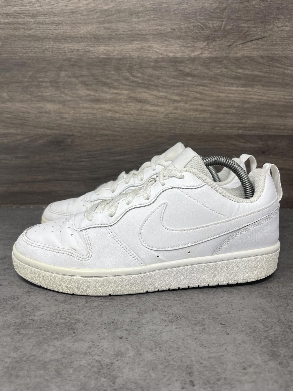 Nike Nike Court Borough Low 2 Sneakers Kids Size 6 White Shoes Size US 6 / EU 39 - 1 Thumbnail
