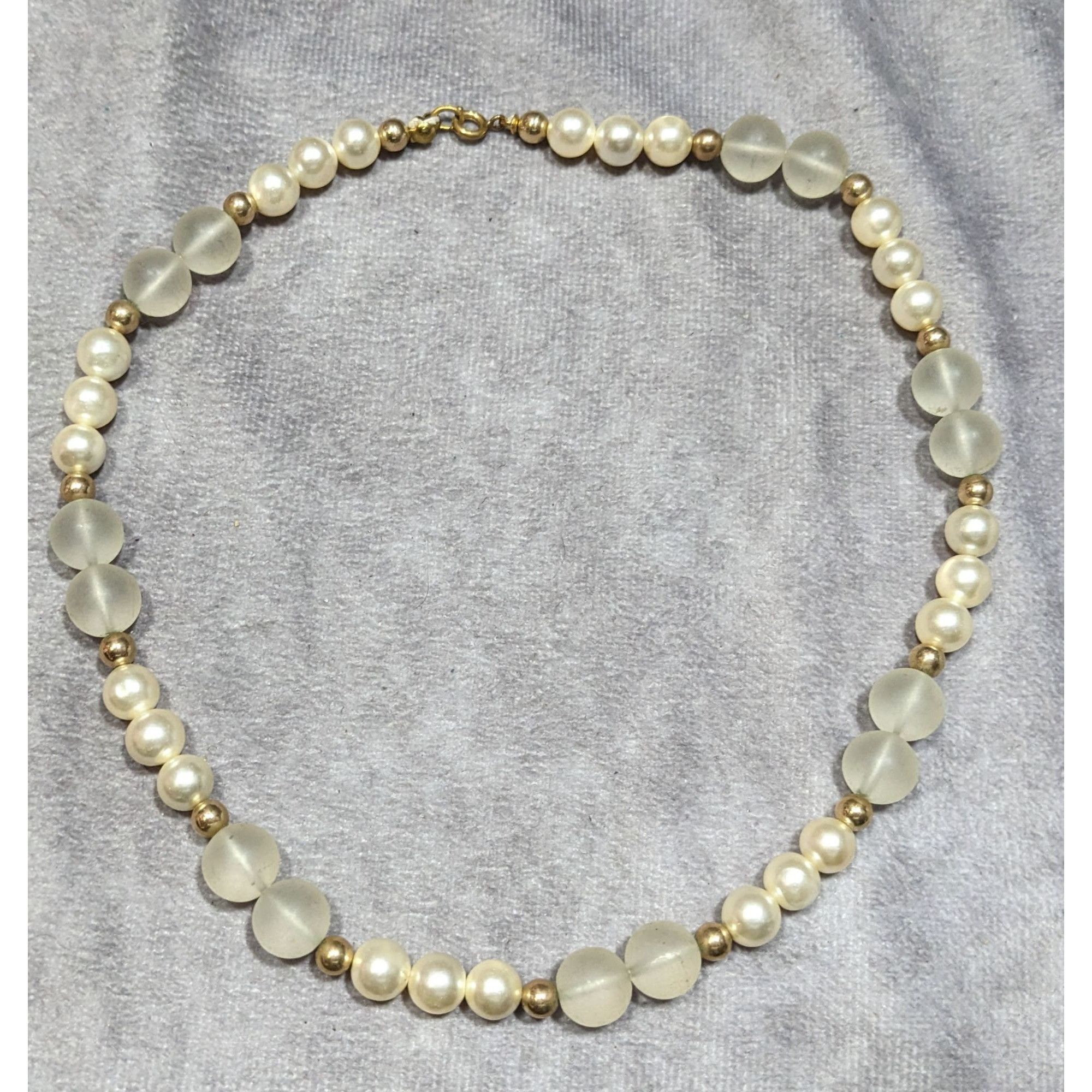 Other Vintage Frosted Glass & Faux Pearl Necklace With Gold Tone B Size ONE SIZE - 6 Thumbnail
