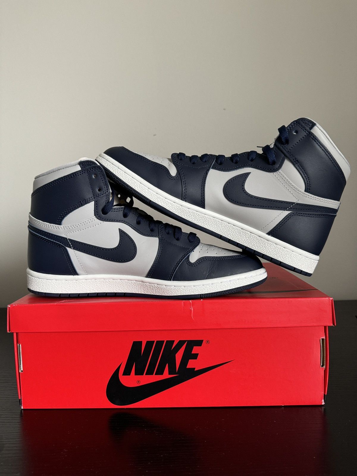 Jordan Brand Air Jordan 1 Retro High ‘85 “Georgetown” Size US 11 / EU 44 - 10 Thumbnail