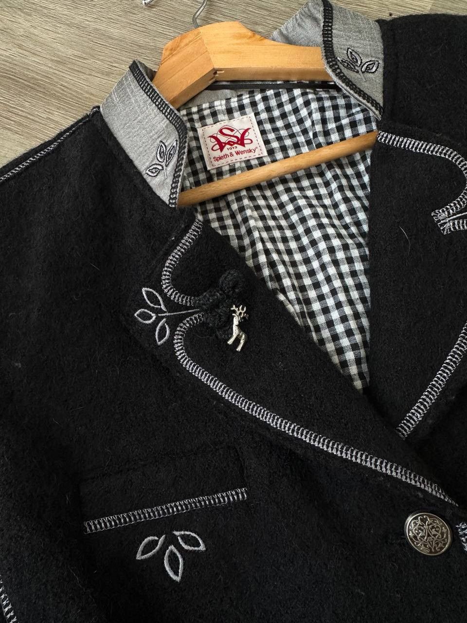 Other UK Vintage Spieth &Wensky Black Wool Jacket German Trachtenwear Size US S / EU 44-46 / 1 - 3 Thumbnail