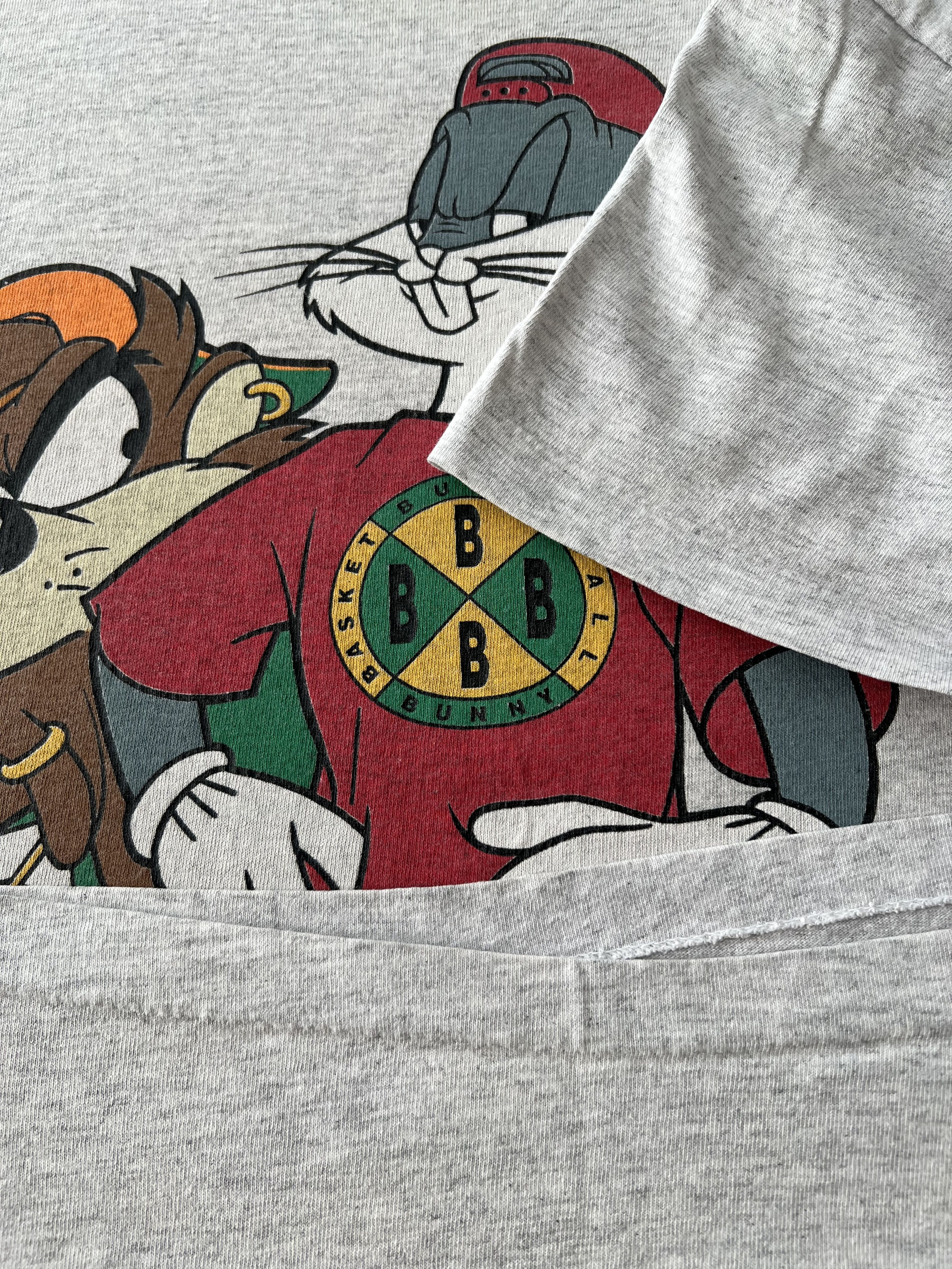 Warner Bros Vintage 1993 Looney Tunes Cross Colours Taz Bugs T-shirt Size US L / EU 52-54 / 3 - 6 Thumbnail