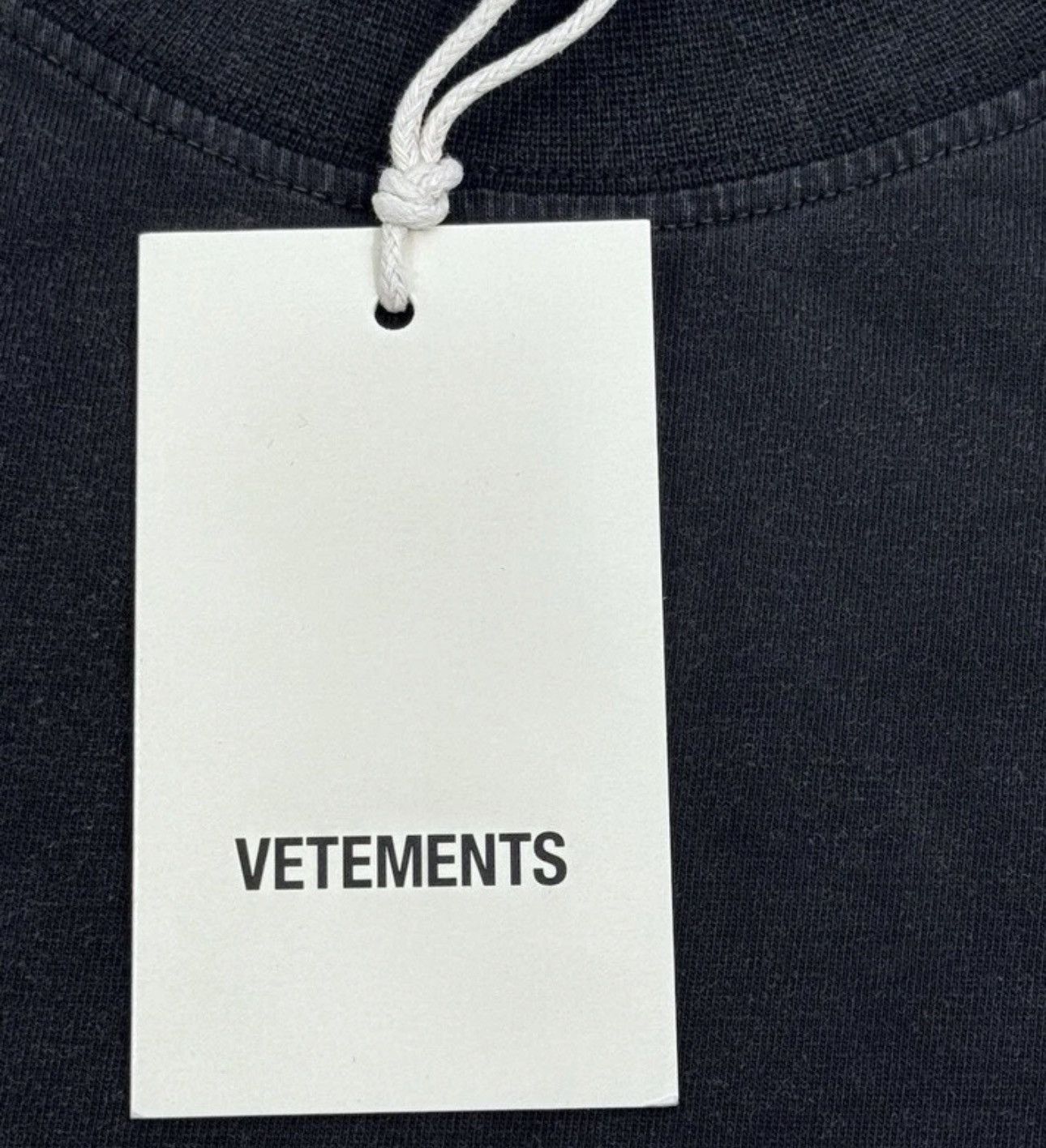 Vetements OVERSIZED EMBROIDERED PRINTED T-SHIRT Size US XL / EU 56 / 4 - 8 Thumbnail