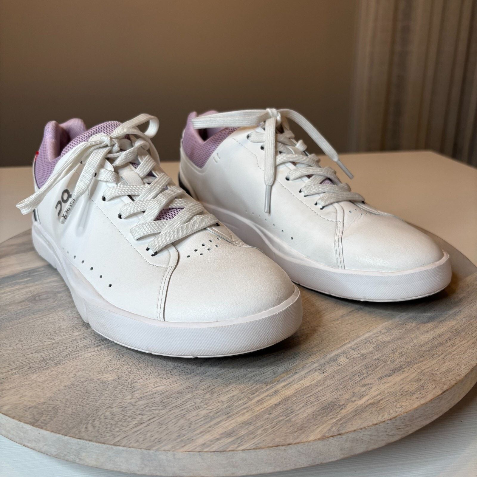 On On Cloud The Roger Women's White Aster Running Shoes Size 9 Size US 9 / IT 39 - 2 Thumbnail