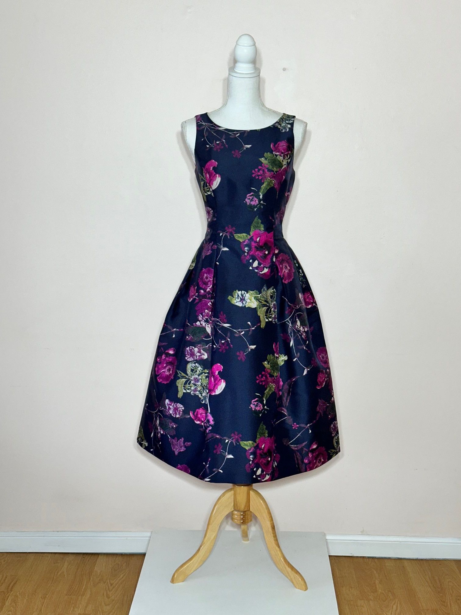 Tahari by Arthur Levine Navy Floral Bell Dress