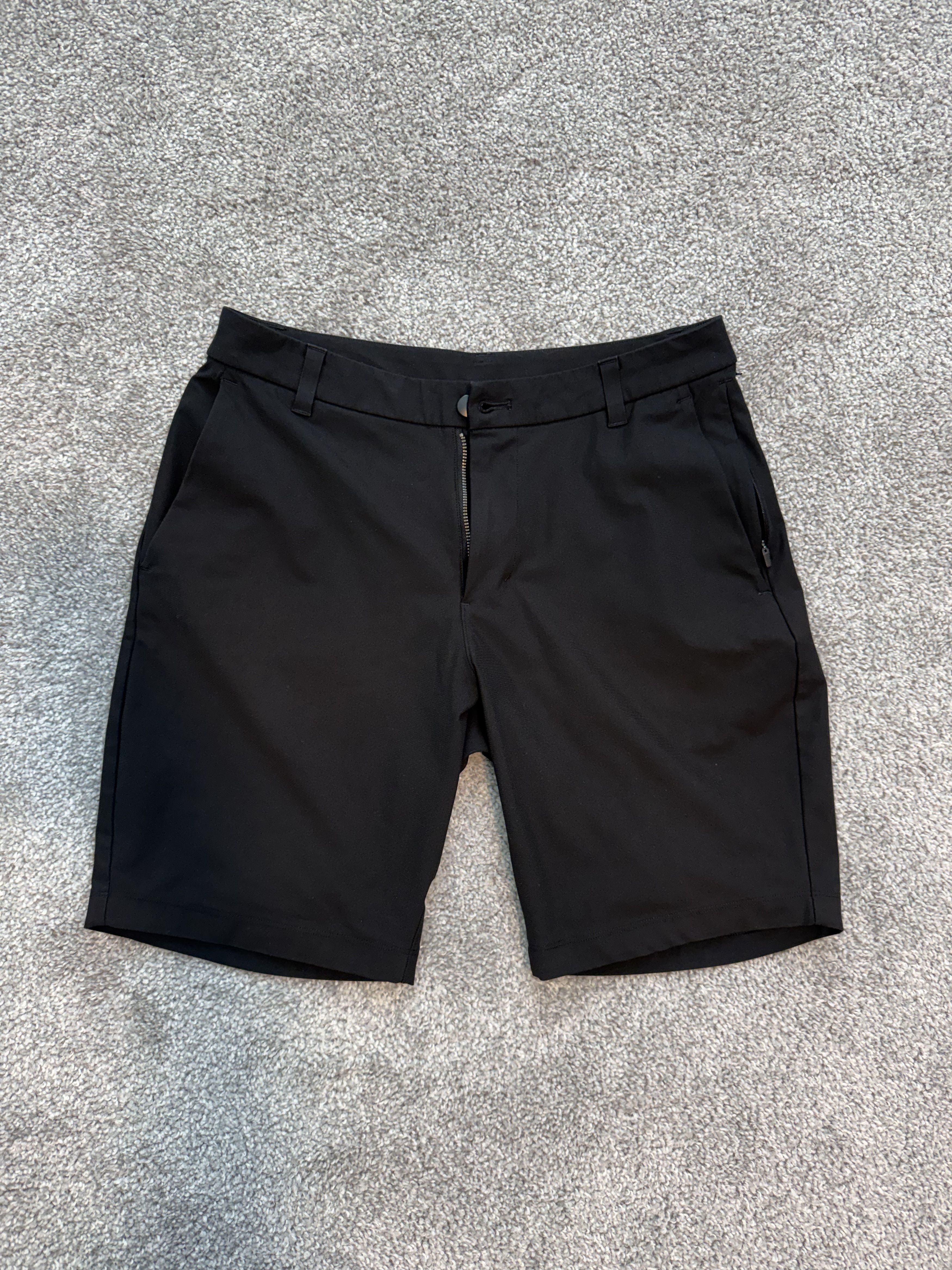 Lululemon Commission Short Classic 9" Size US 30 / EU 46 - 1 Thumbnail