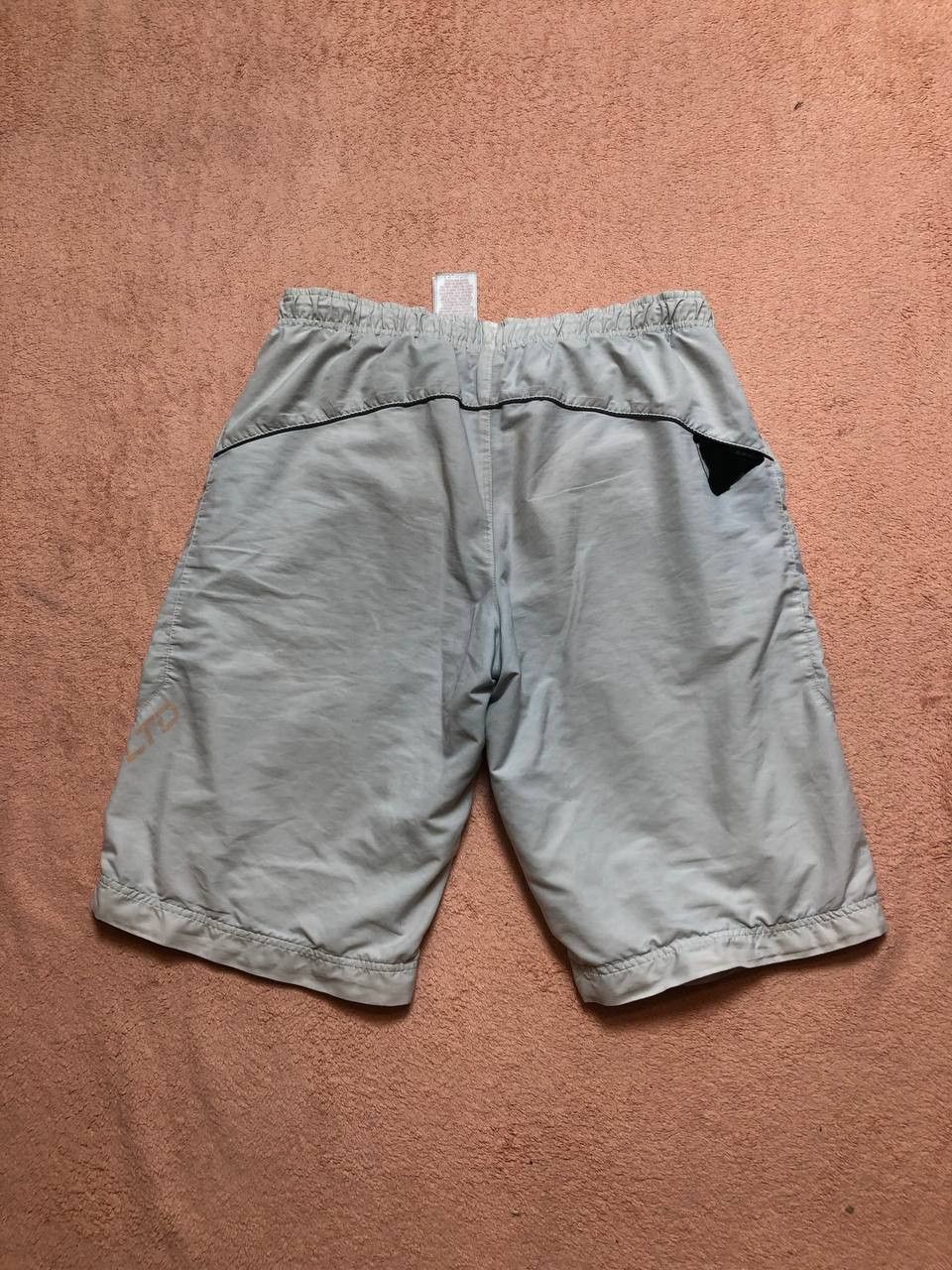 Nike Nike Shorts Size US 34 / EU 50 - 22 Thumbnail