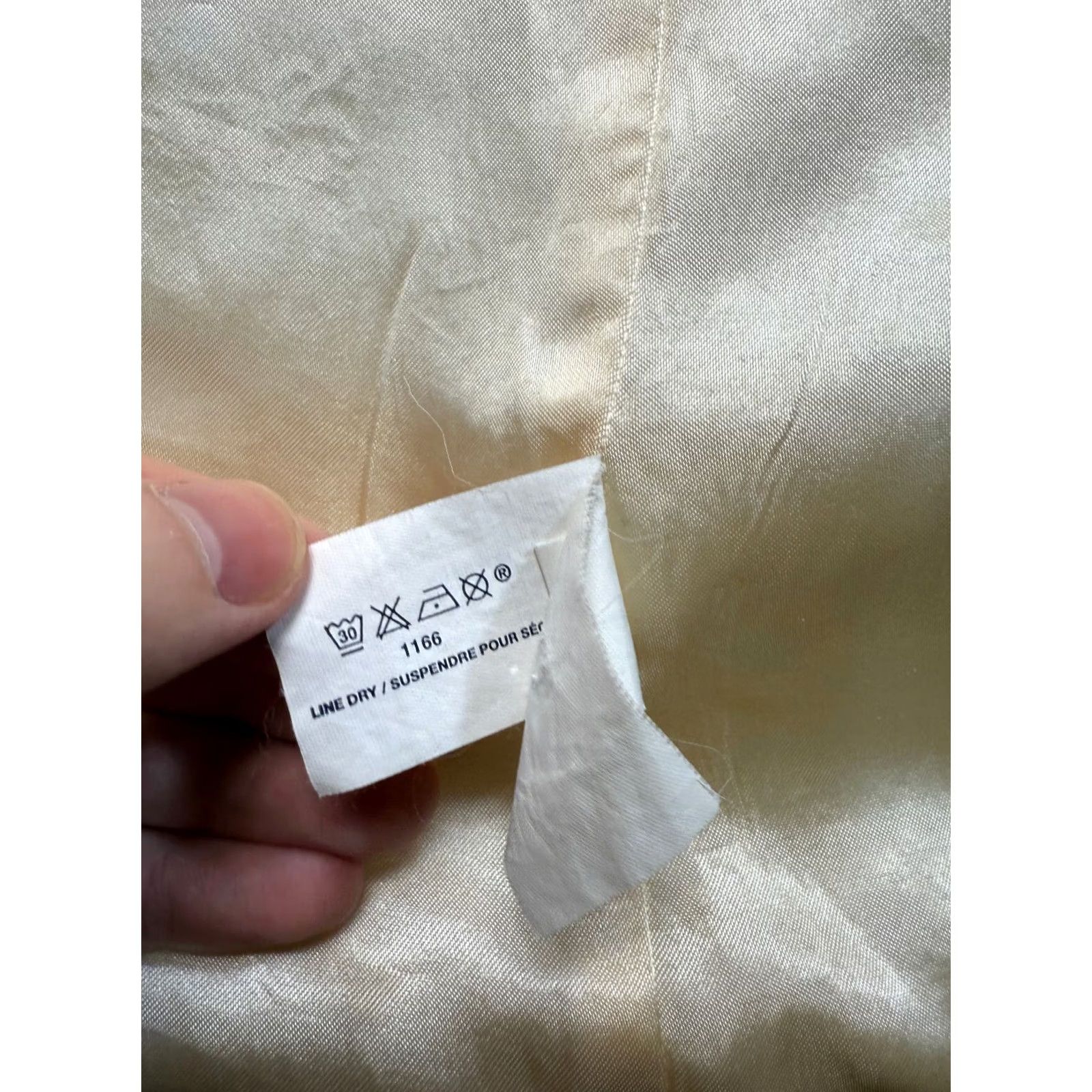 Gap GAP Beige embroidery coat flowers pattern womens size M Coat Womens M Beige Flower Embroidery Pattern Trench Coat Size M / US 6-8 / IT 42-44 - 3 Thumbnail
