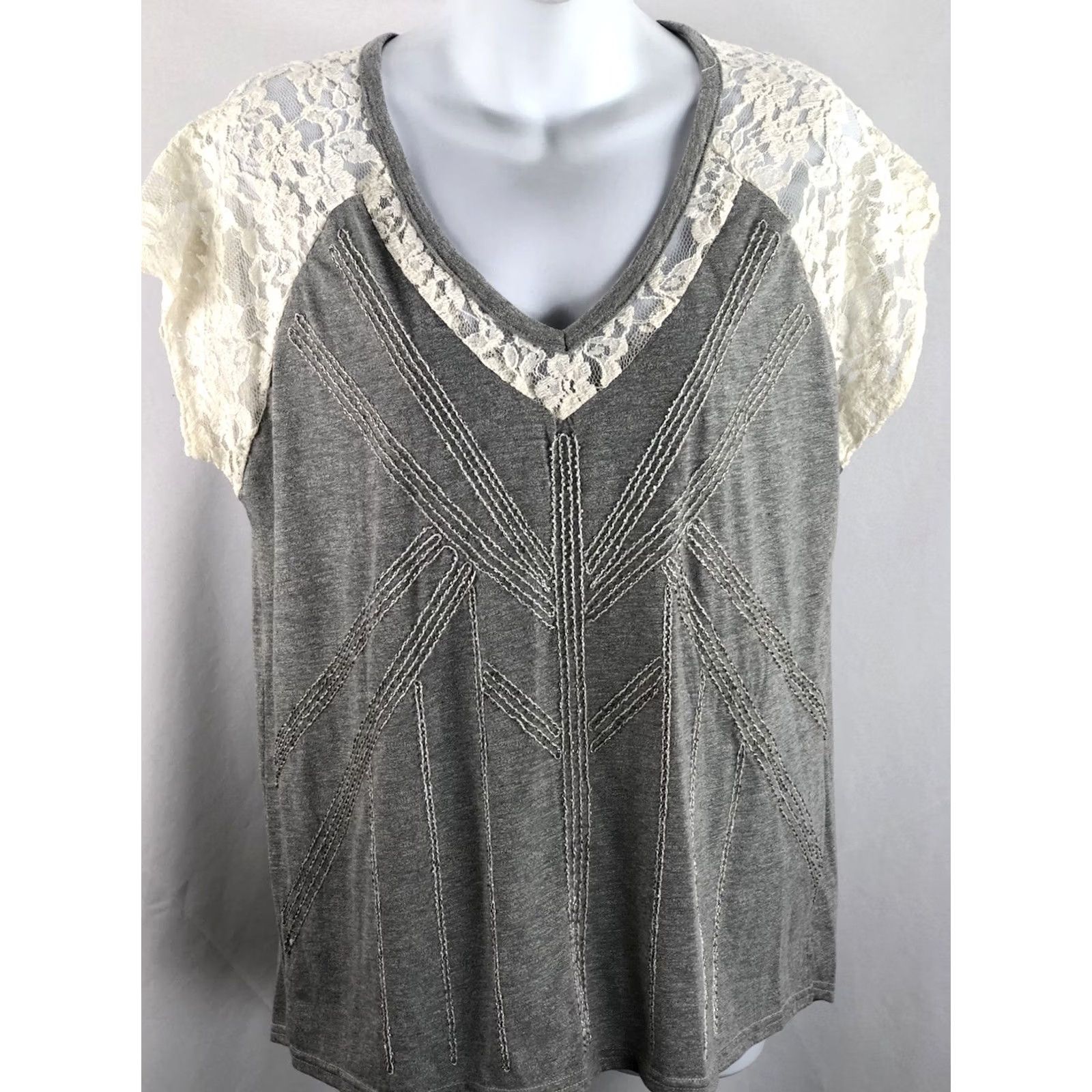Miss Me VINTAGE Miss Me Lace Tee Top M Gray Beaded V-Neck Asymmetrical Fairy Y2K 2000s Mens Womens Girls Boys Size M / US 6-8 / IT 42-44 - 2 Thumbnail