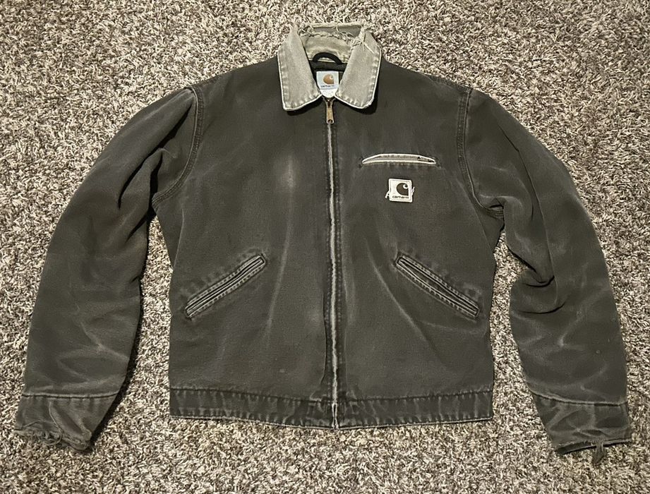 Distressed on sale carhartt jacket