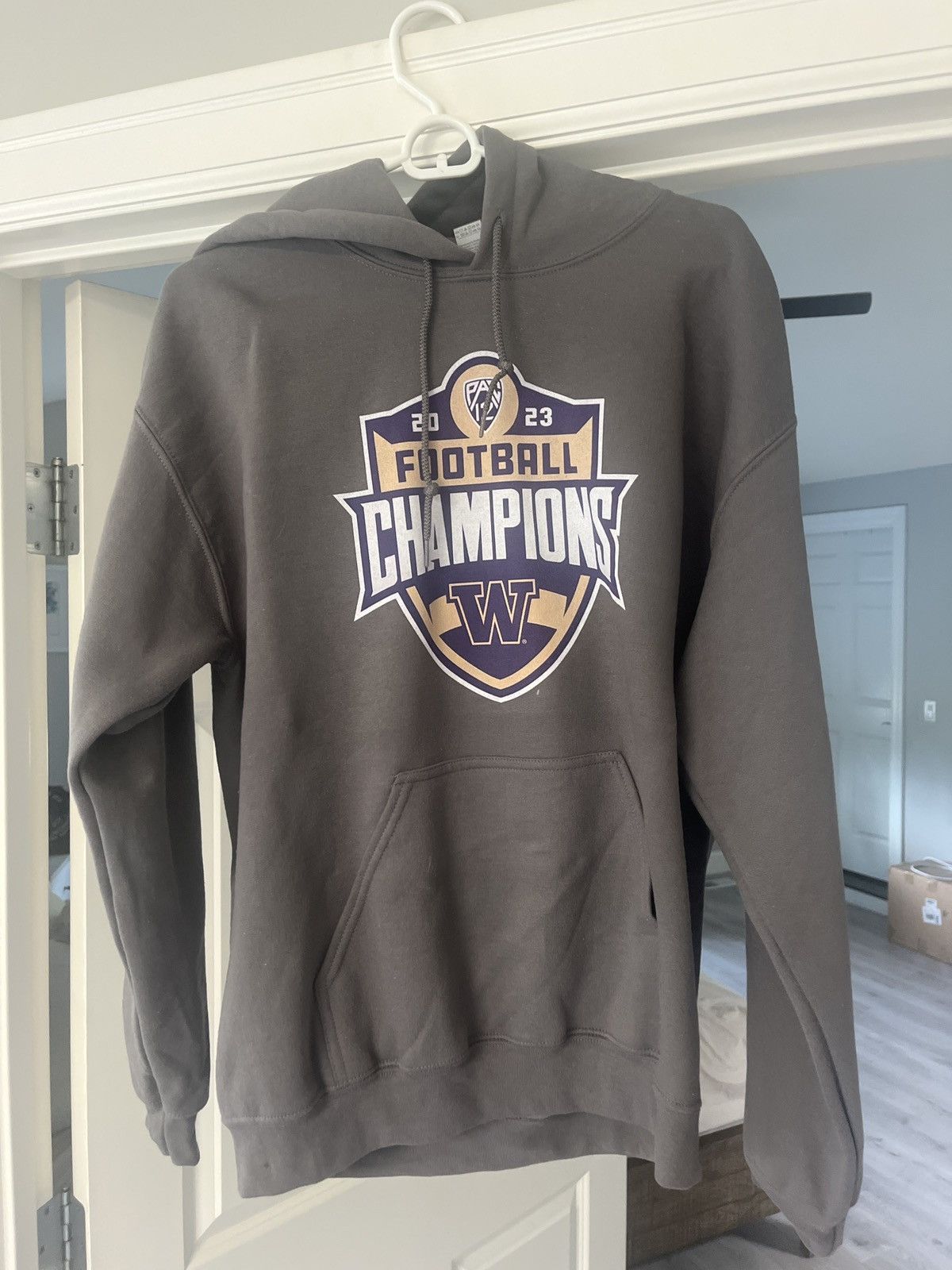 Other Washington 2023 Pac 12 champions Hoodie Size US M / EU 48-50 / 2 - 1 Thumbnail