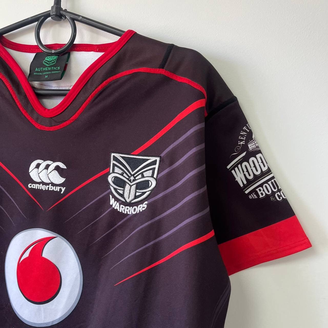 Vintage Canterbury Warriors 2017/2018 Rugby Vodafone NRL Jersey Size US M / EU 48-50 / 2 - 5 Thumbnail
