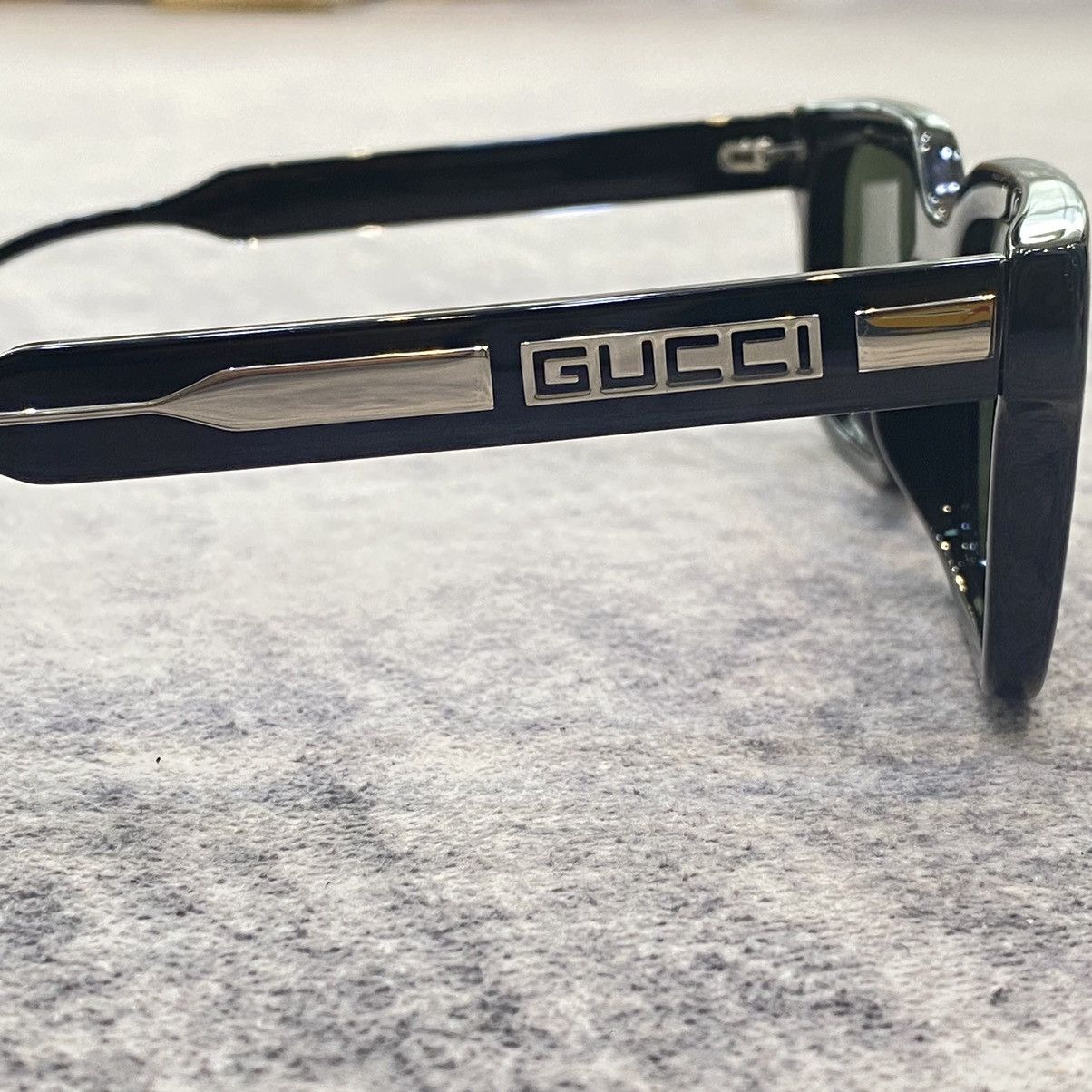 Gucci GUCCI GG1732SK 001 - 55/20/145 Size ONE SIZE - 3 Thumbnail