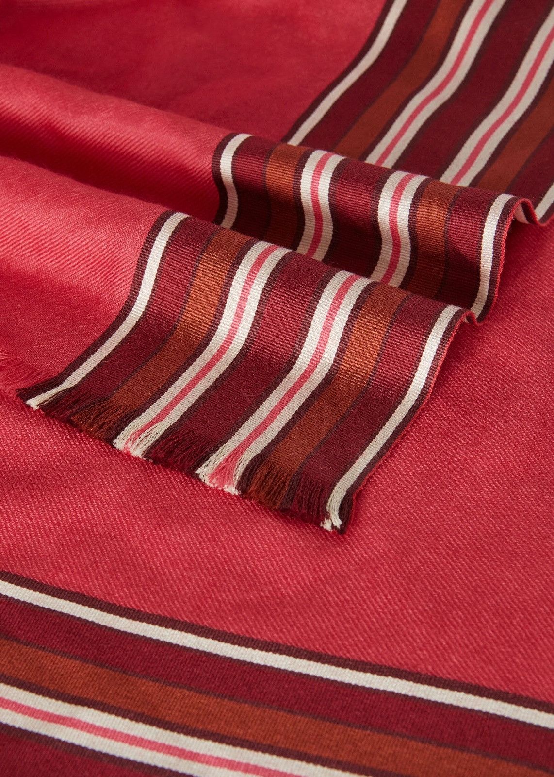 Loro Piana o1srvl11e0824 Size: OS / Suitcase Stripe Cape in Multicolor Size ONE SIZE - 3 Thumbnail