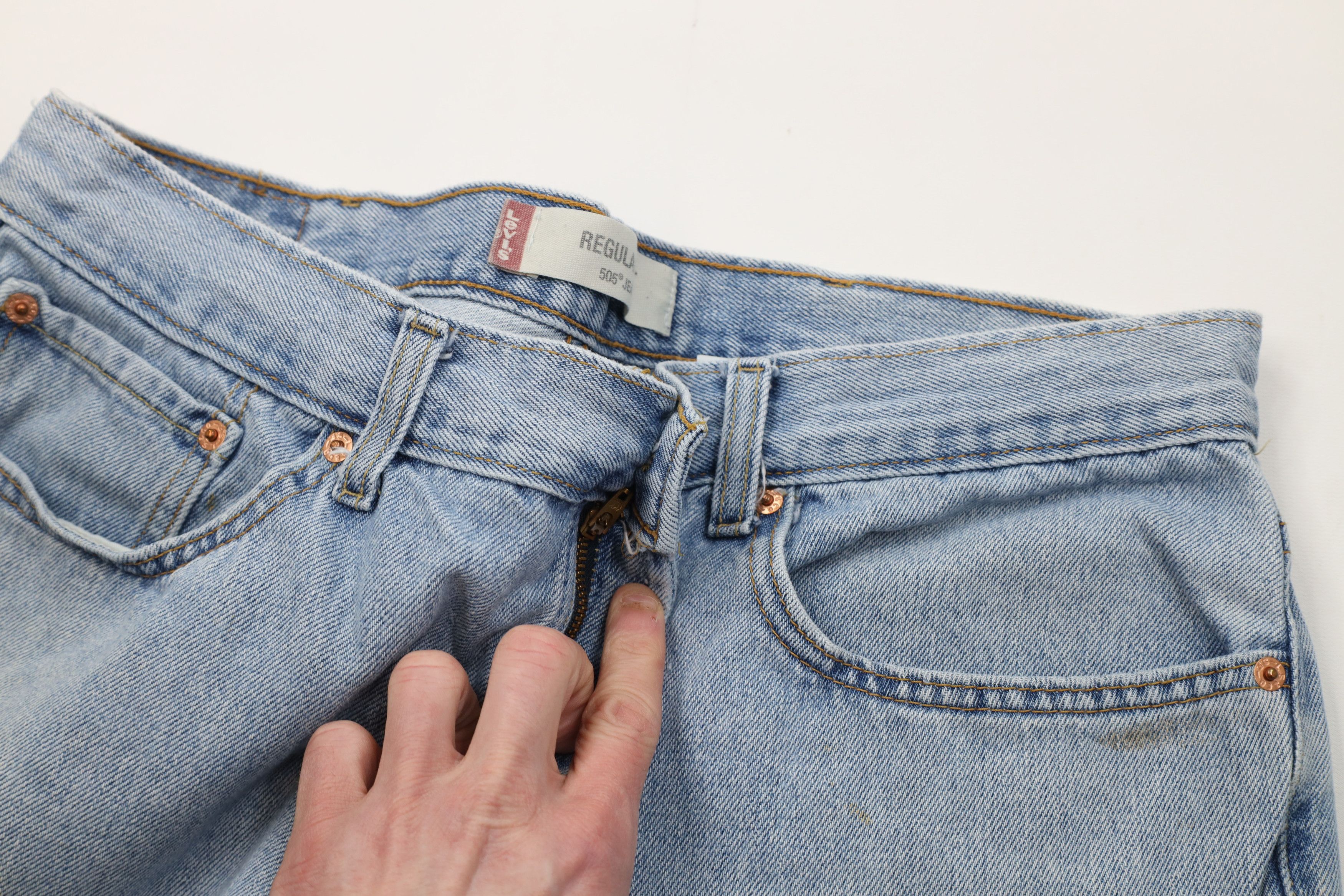 Levi's Vintage Y2K 2004 Levis 505 Regular Straight Leg Jeans Blue Size US 38 / EU 54 - 10 Thumbnail