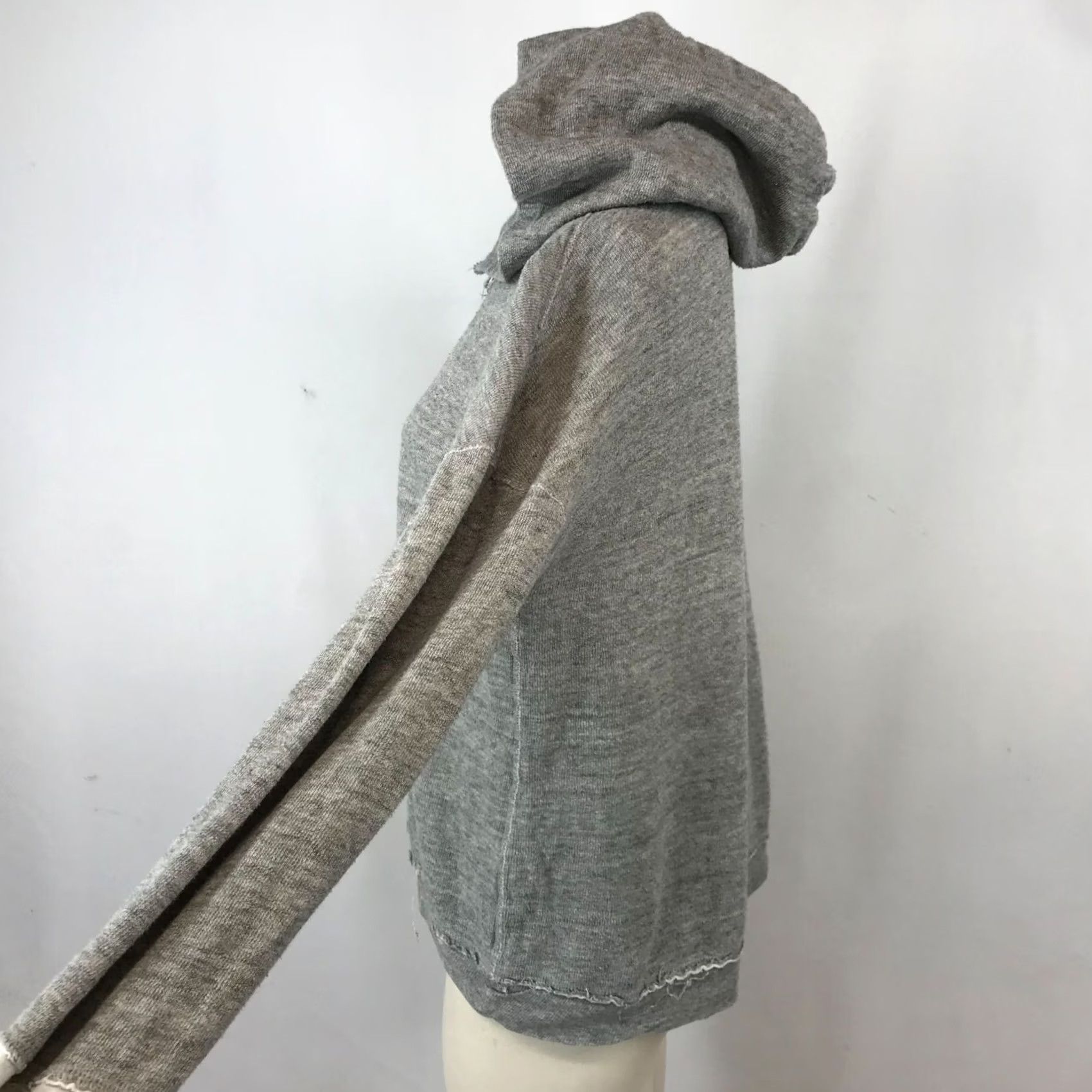 Vintage WILFRED FREE WOMEN'S S GRAY LONG SLEEVE FULL ZIP HOODED SWEATSHIRT Size S / US 4 / IT 40 - 4 Thumbnail