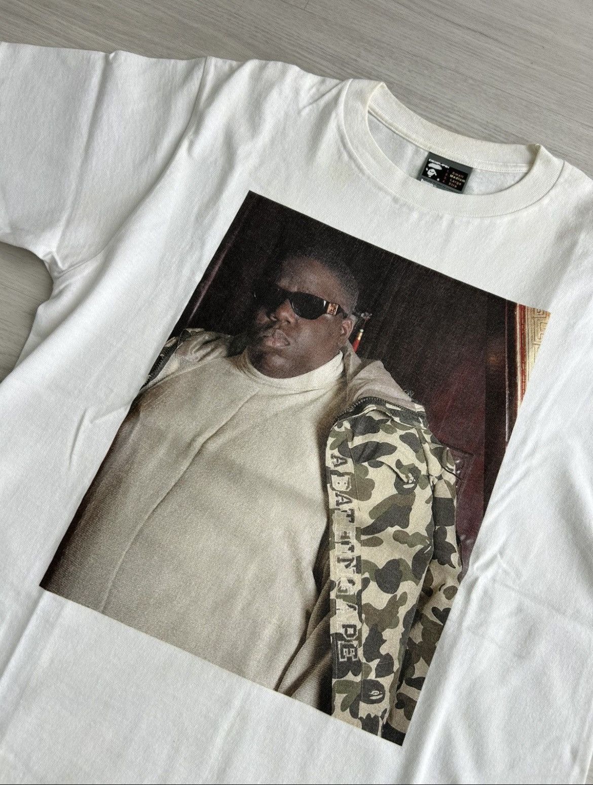 Bape VERY RARE OG 2002 A BATHING APE X NOTORIOUS B.I.G TEE Size US M / EU 48-50 / 2 - 3 Thumbnail