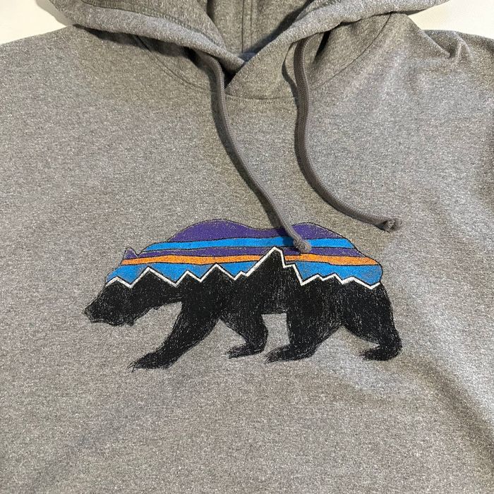 Patagonia fitz discount roy bear sweatshirt