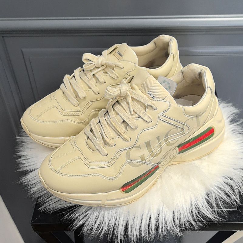 Gucci Rhyton Logo Low-top Dad Sneakers in Ivory -