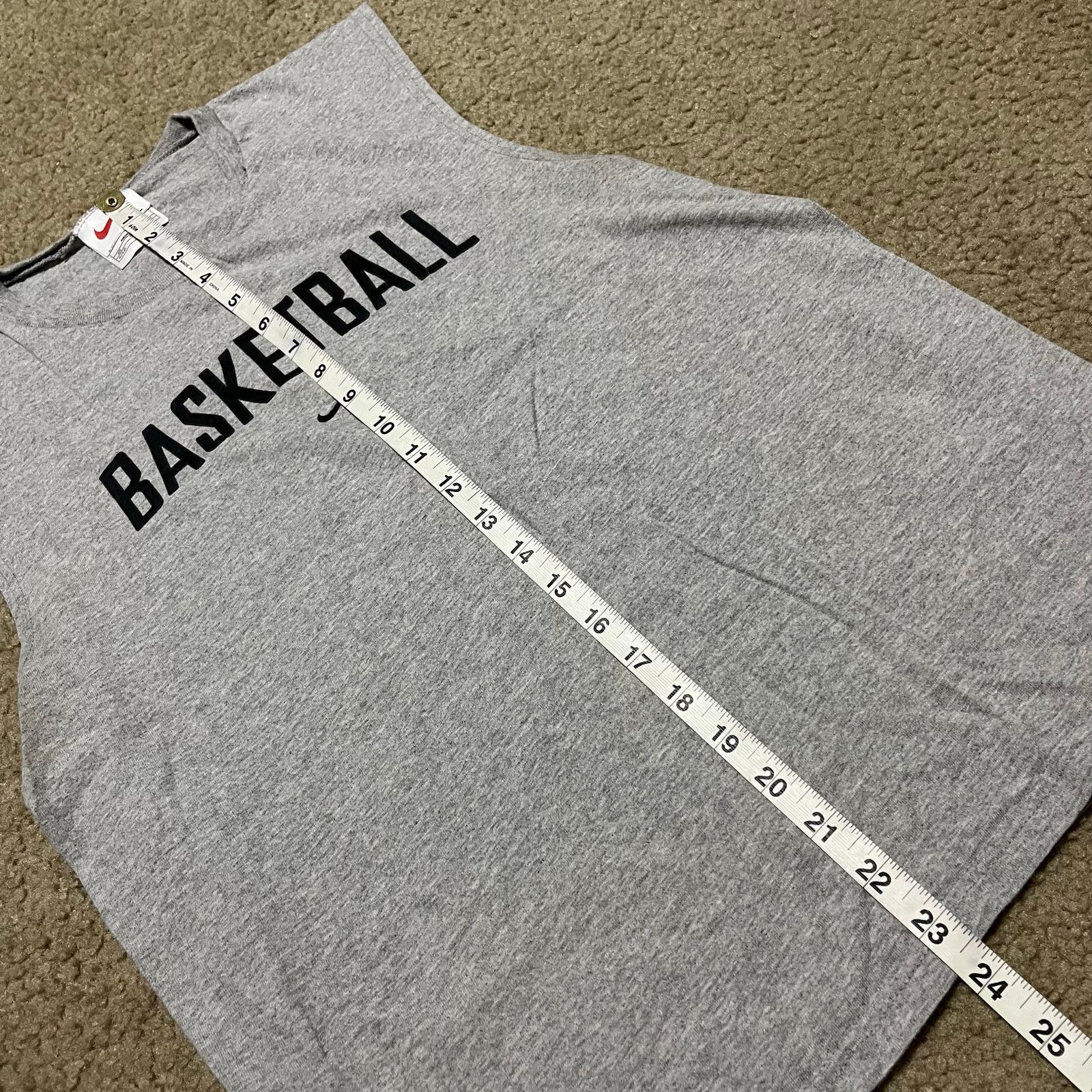 Nike Vintage Nike “Basketball” Cut-Off Tank Top Gray Sleeveless Size US XL / EU 56 / 4 - 4 Thumbnail