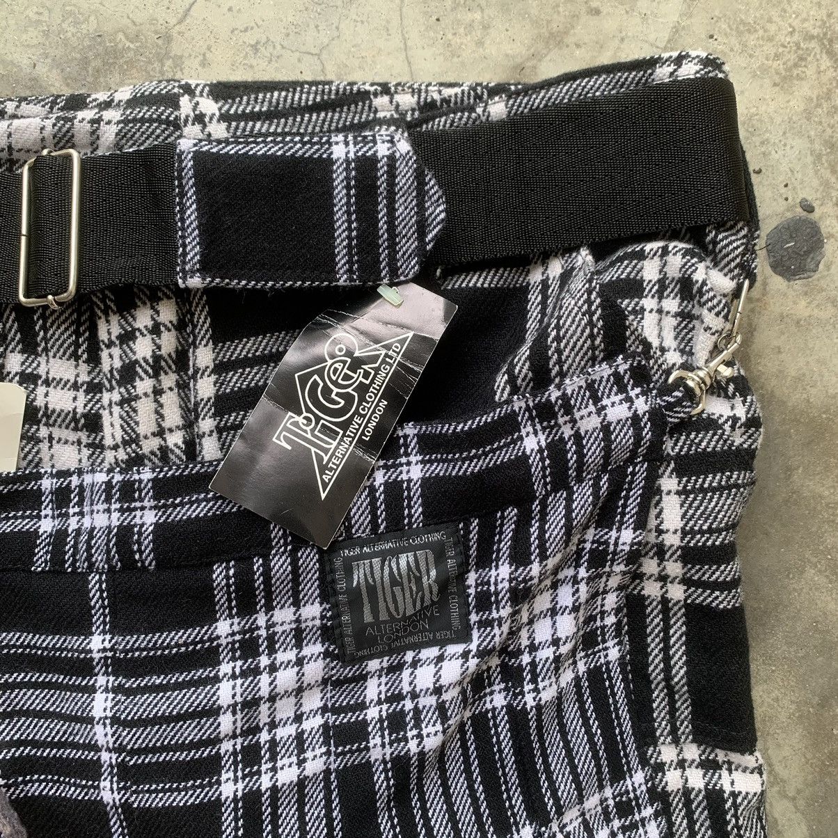 Seditionaries Rare Unworn Seditionaries Tiger London Bondage Pants Size US 34 / EU 50 - 3 Thumbnail