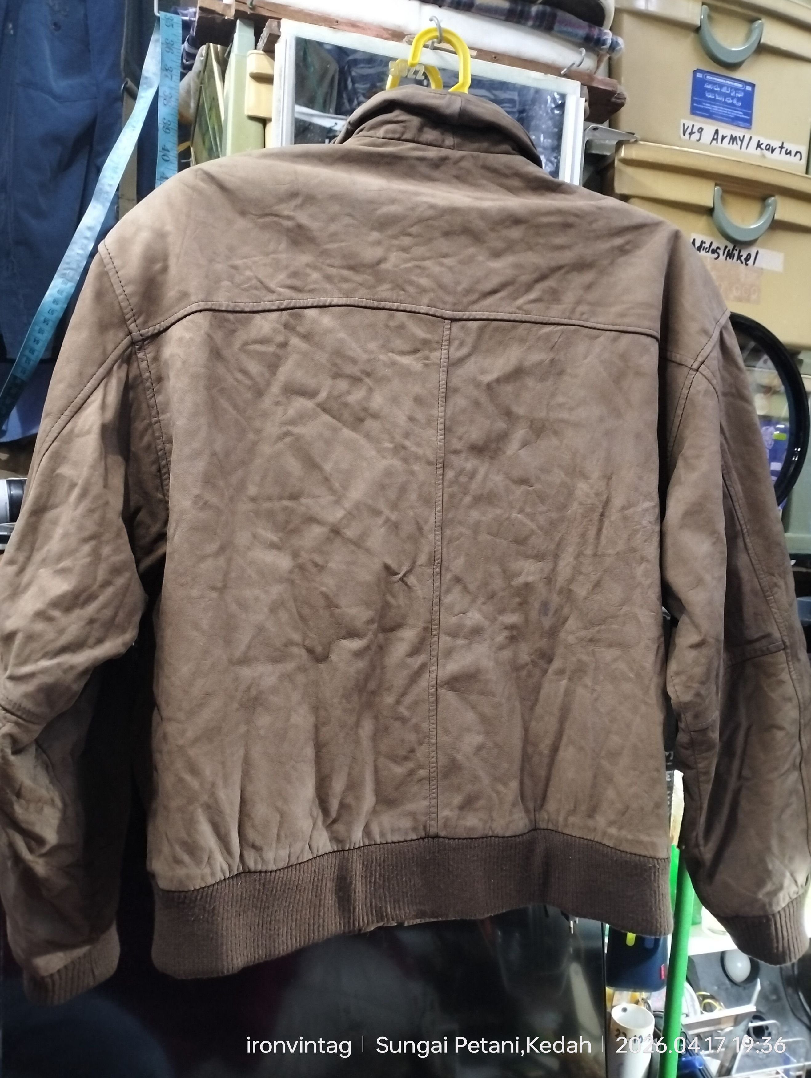 Wilsons Leather Vintage Wilsons Adventure Bound Leather Jacket Size US XL / EU 56 / 4 - 4 Thumbnail