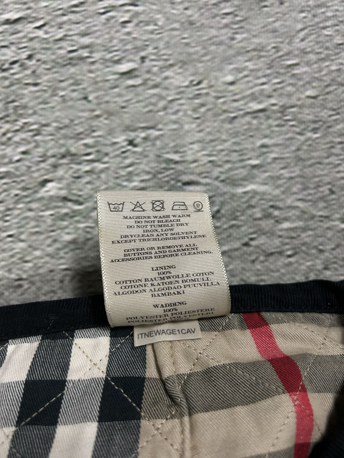 Burberry Burberry black mini skirt nova check Size 32" / US 10 / IT 46 - 4 Thumbnail