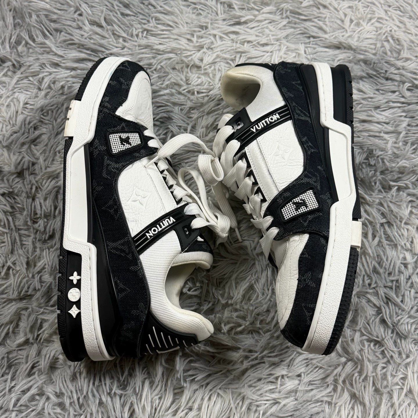 Louis Vuitton lv trainer black and white sneakers size 8.5 Size US 8.5 / EU 41-42 - 6 Thumbnail