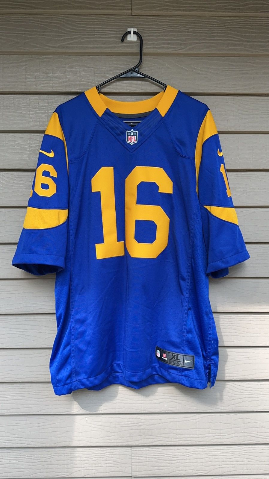 Shirts, Jared Goff Nfl Nike 16 Gold La Rams Jersey