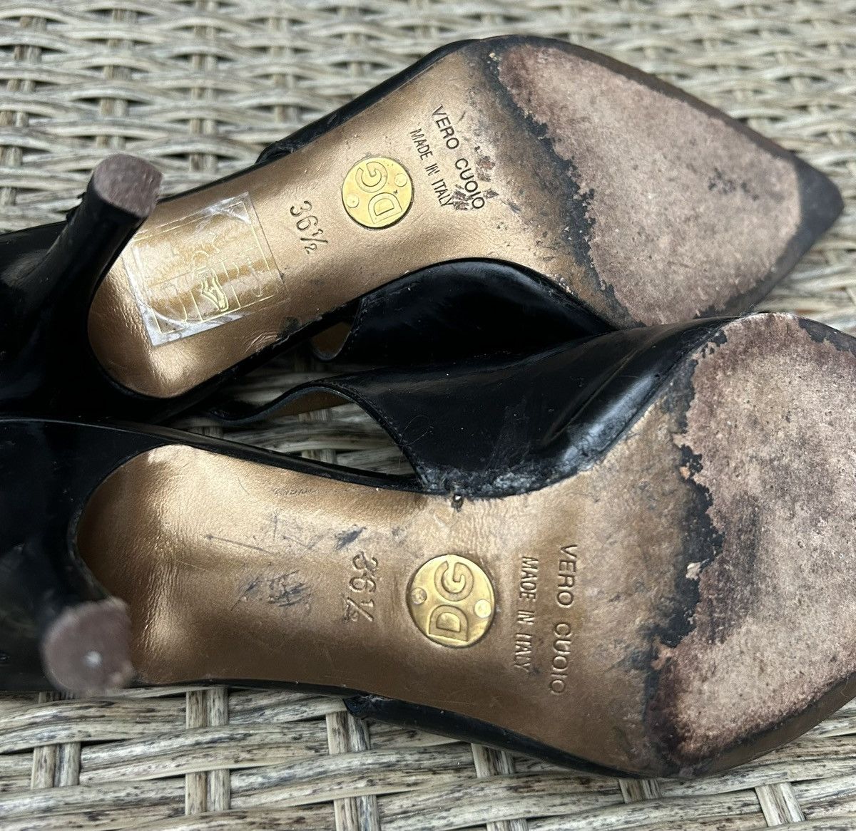 Dolce & Gabbana Dolce & Gabbana Patent Leather Pointed Toe Slingback Heels Size US 6.5 / IT 36.5 - 10 Thumbnail