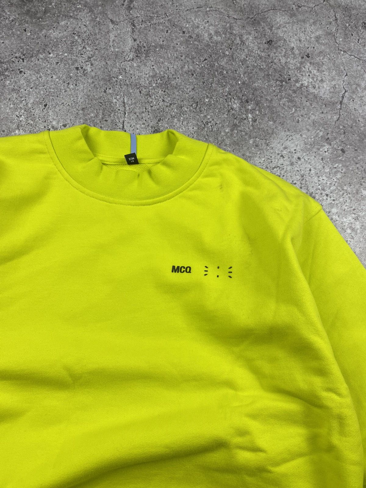 Alexander McQueen × Vintage Alexander McQueen MCQ Cropped reflective Sweatshirt Very rar Size M / US 6-8 / IT 42-44 - 5 Thumbnail