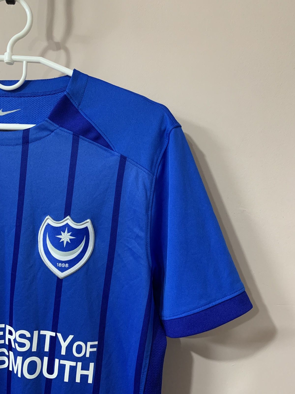 Nike Portsmouth Home Football Shirt Nike Soccer Jersey Size M Size US M / EU 48-50 / 2 - 4 Thumbnail