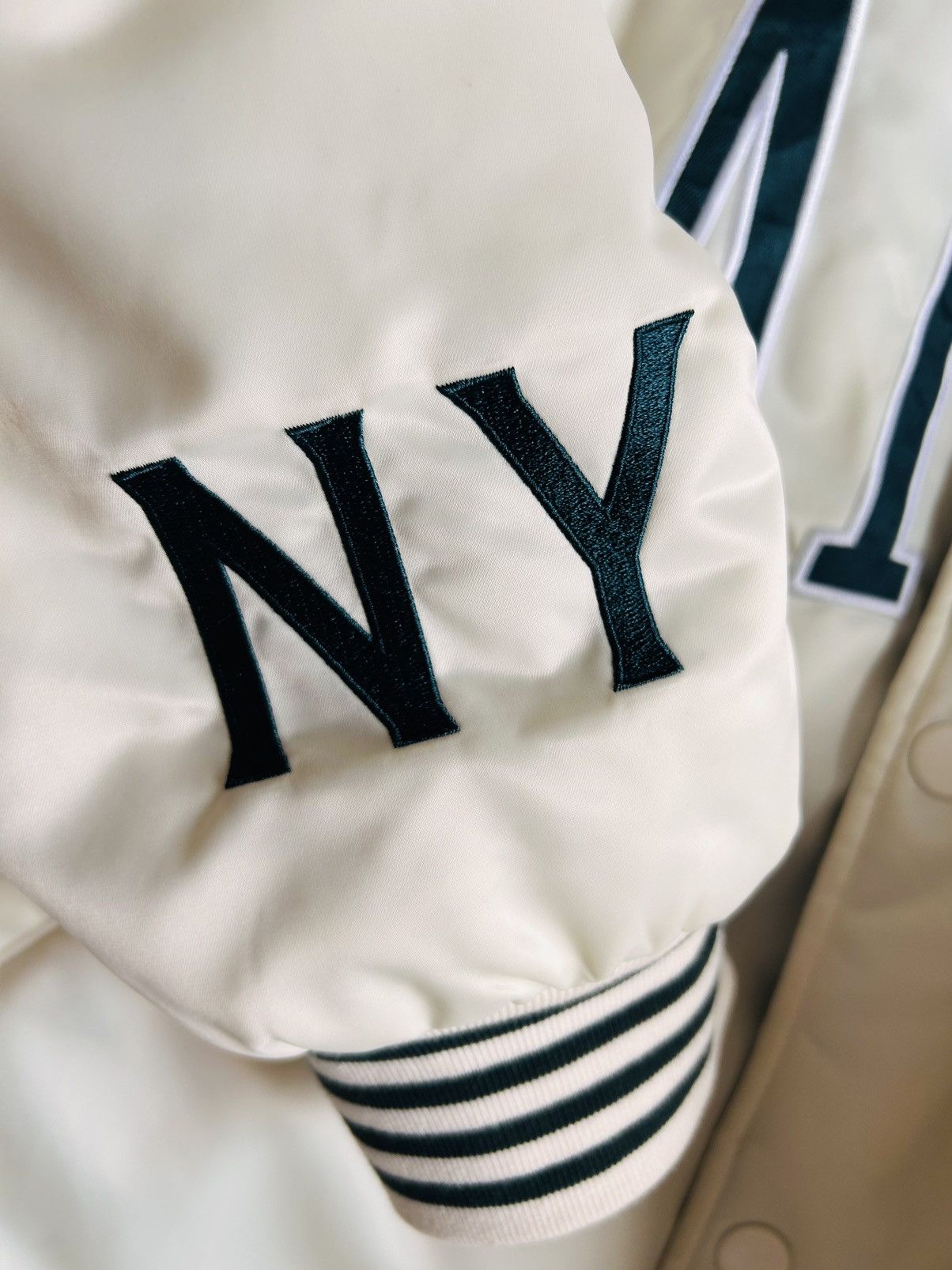 Aime Leon Dore Aime Leon Dore Reversible Stadium Satin Varsity Cream Green Size US XL / EU 56 / 4 - 4 Thumbnail