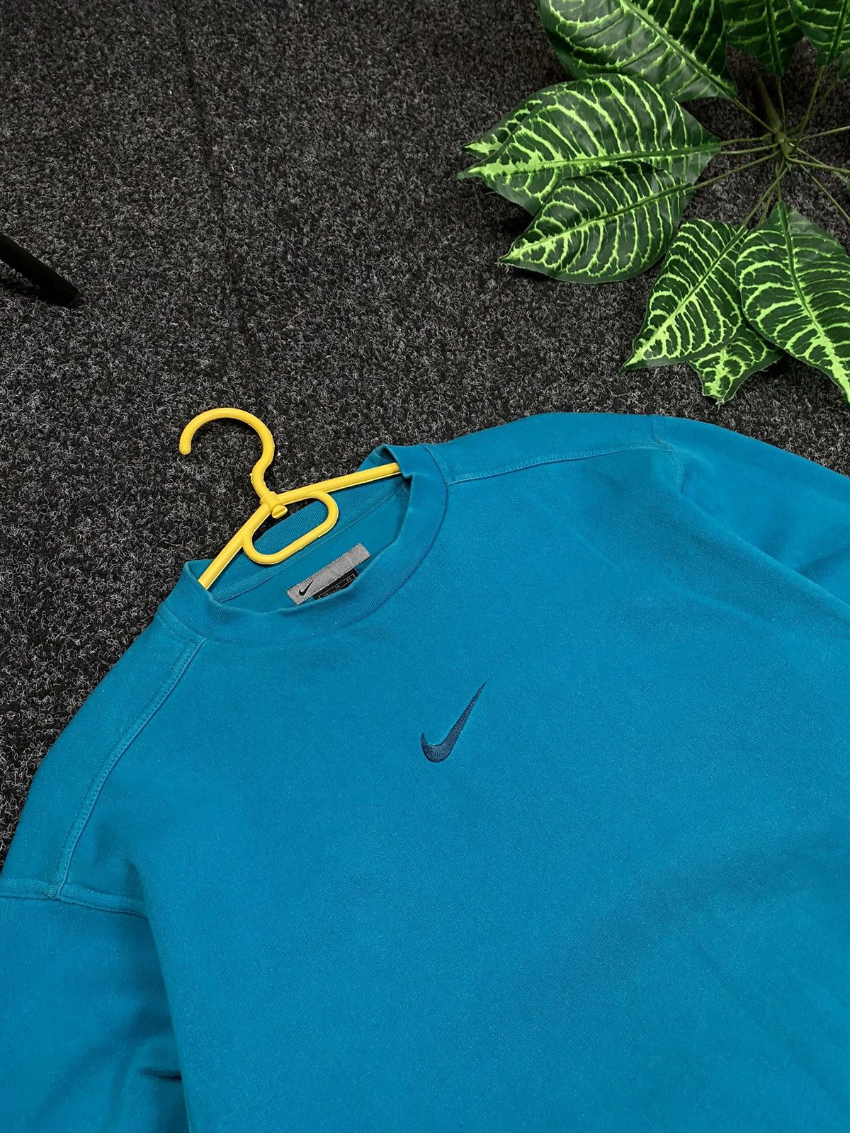 Nike SWEATSHIRT NIKE CENTER LOGO VERY OLD VINTAGE SIZE M Size US M / EU 48-50 / 2 - 9 Thumbnail