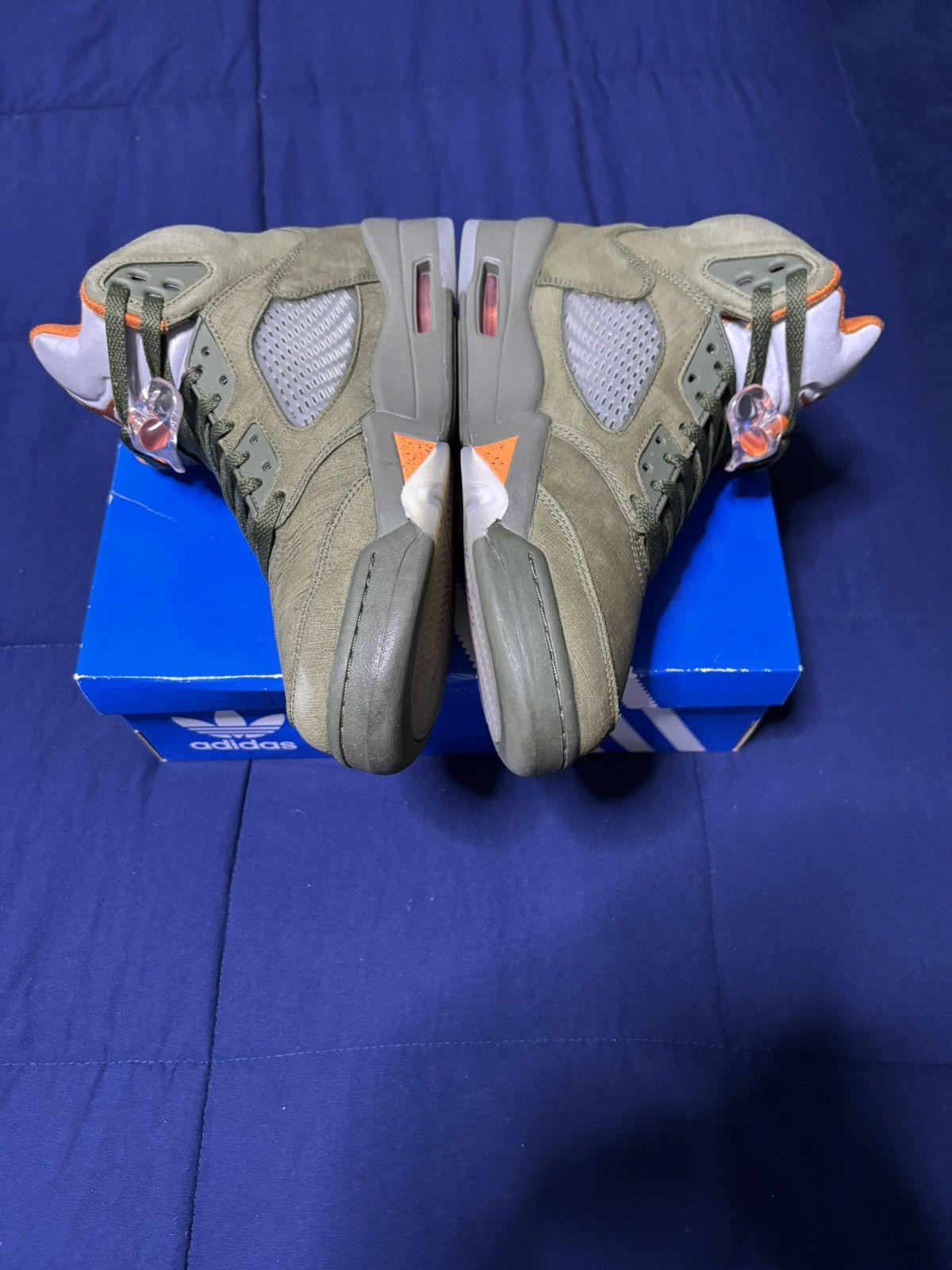 Jordan Brand Air Jordan 5 Retro 2024 Olive Size 9.5 Size US 9.5 / EU 42-43 - 4 Thumbnail